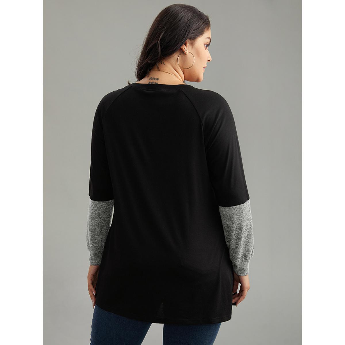 Plus Size Two Tone Patchwork Heather Arc Hem T-shirt Gray Women Casual Contrast Plain Round Neck Dailywear T-shirts BloomChic 28/5X Product Image