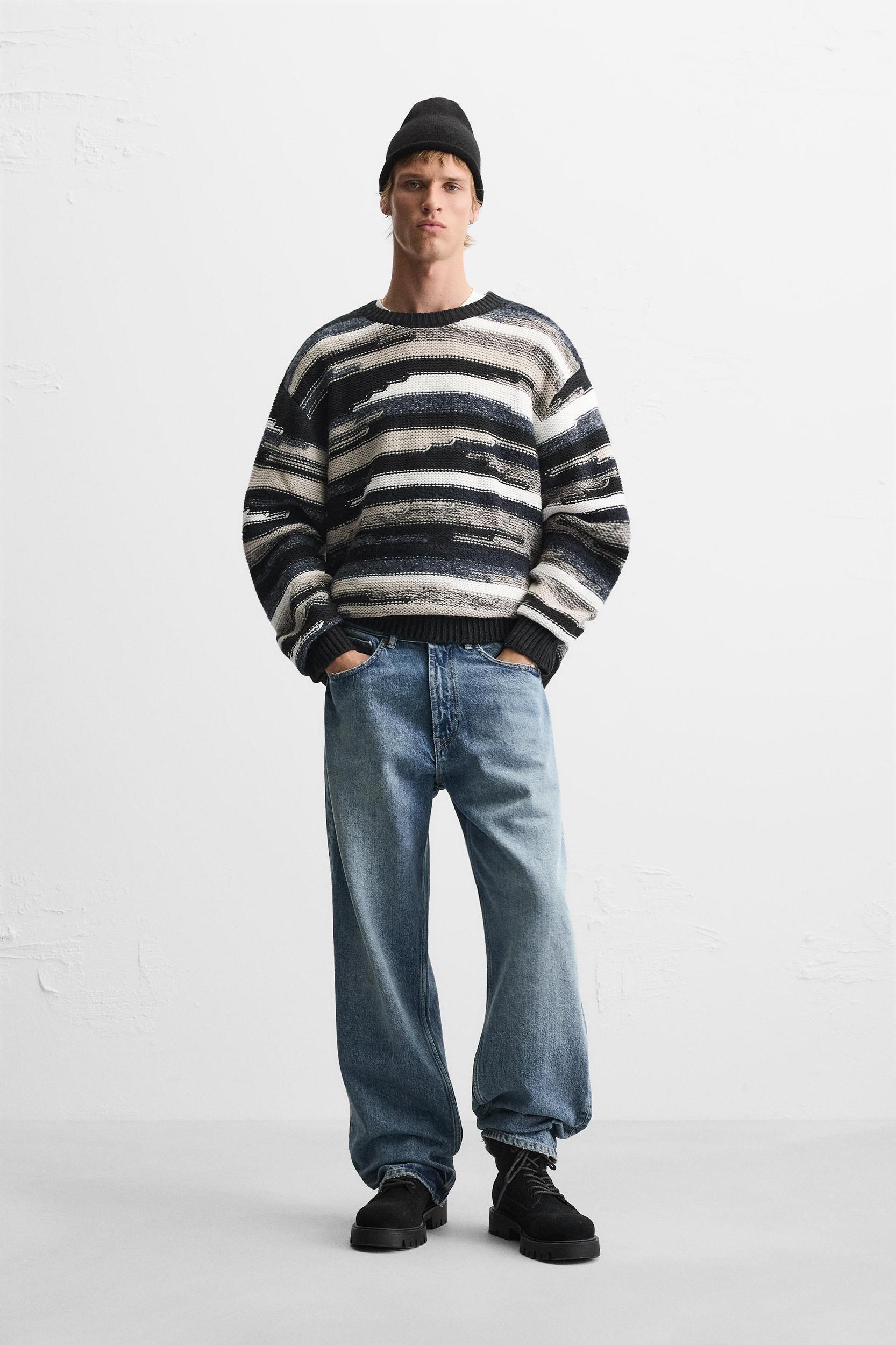 GEOMETRIC JACQUARD SWEATER Product Image