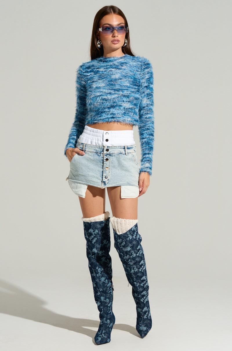 BIG FUZZY ENERGY CROPPED SWEATER IN BLUE Product Image