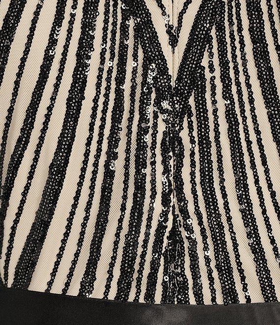 R & M Richards Plus Size Short Sleeve Sweetheart Neck Embellished Sequin Gown Product Image