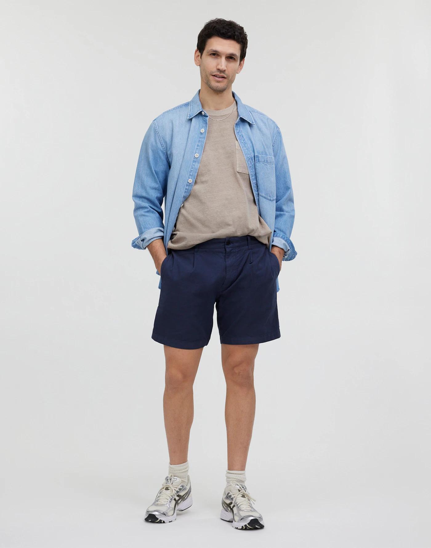 Cotton-Hemp Blend Pleated Shorts Product Image