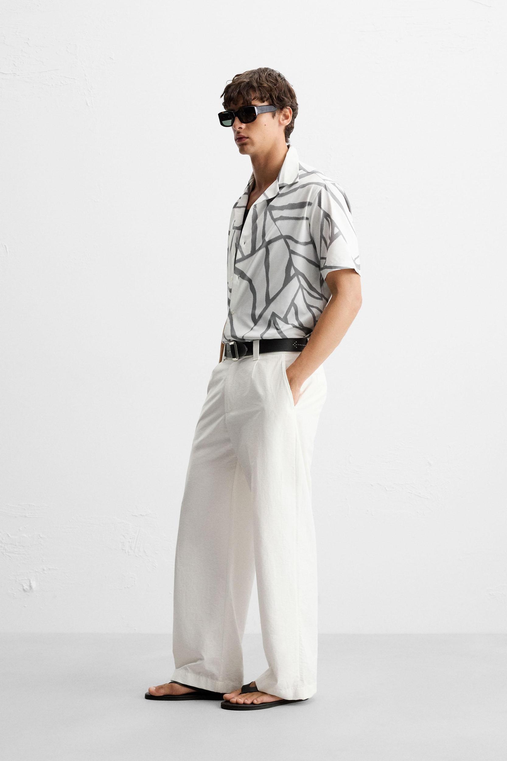 ABSTRACT PRINT STRETCH SHIRT Product Image