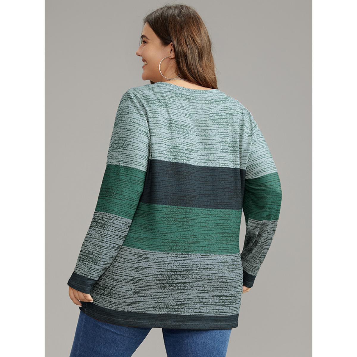 Plus Size Striped Colorblock Contrast V Neck T-shirt Green Women Casual Contrast Colorblock V-neck Everyday T-shirts BloomChic 18-20/2X Product Image