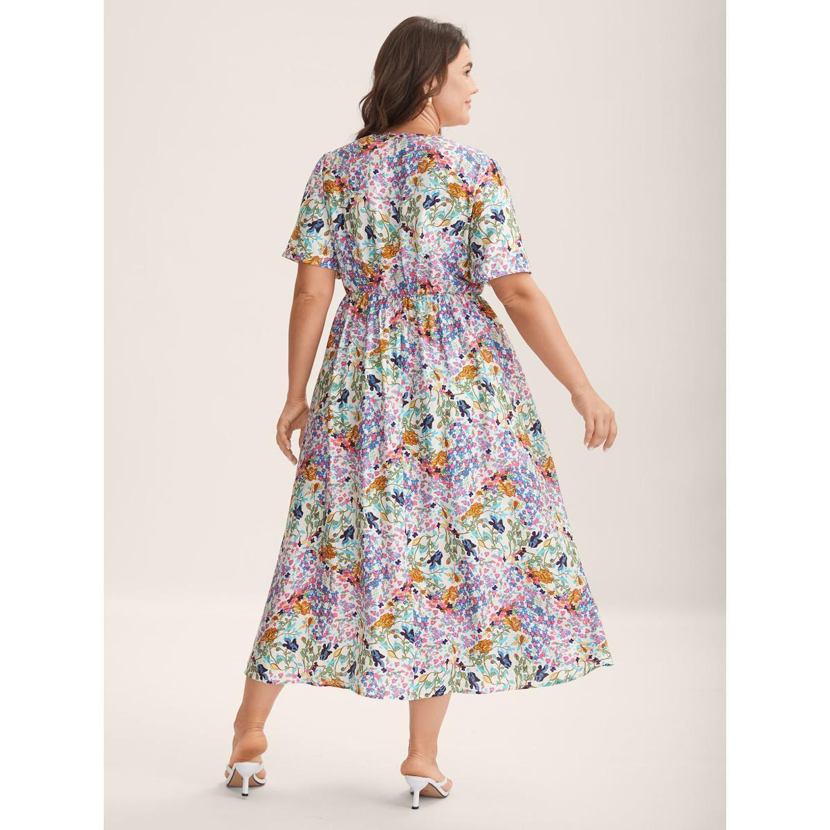 Plus Size Floral Print Cinched-Waist Pockets Midi Dress Mediumblue Women Timeless V-neck Short sleeve Curvy BloomChic 22-24/3X Product Image