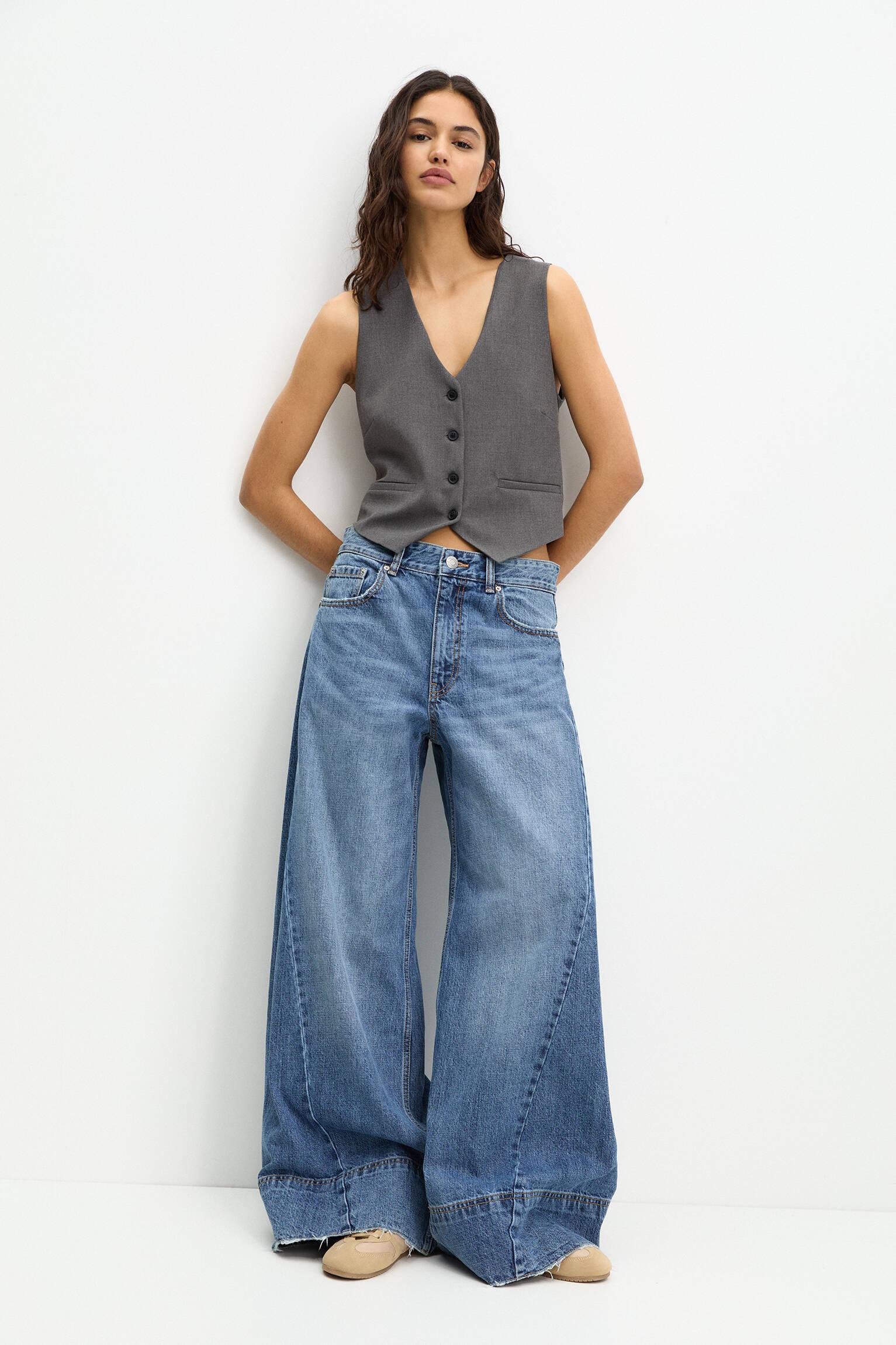 Button-up suit vest Product Image