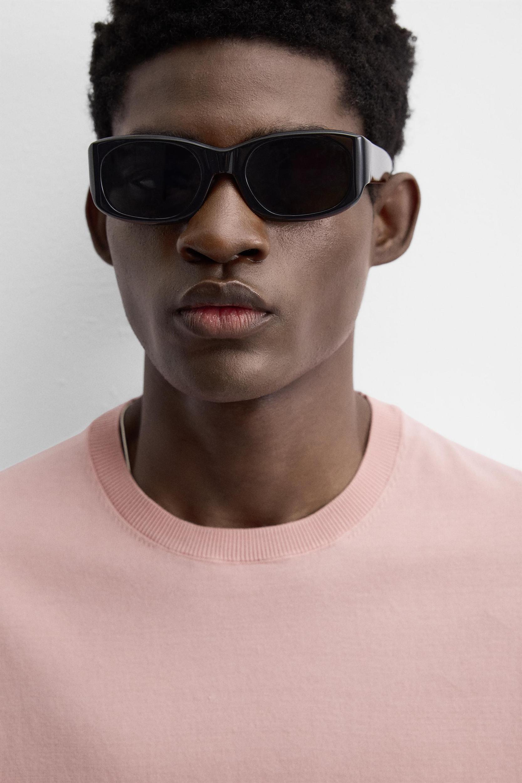 KNIT T-SHIRT Product Image