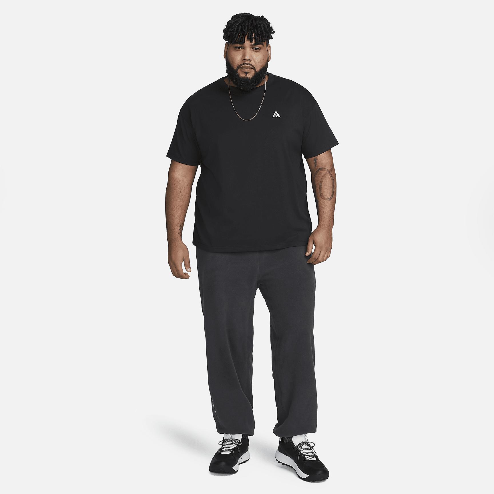 Mens Nike Sportswear T-Shirt | AR5004-010 Product Image