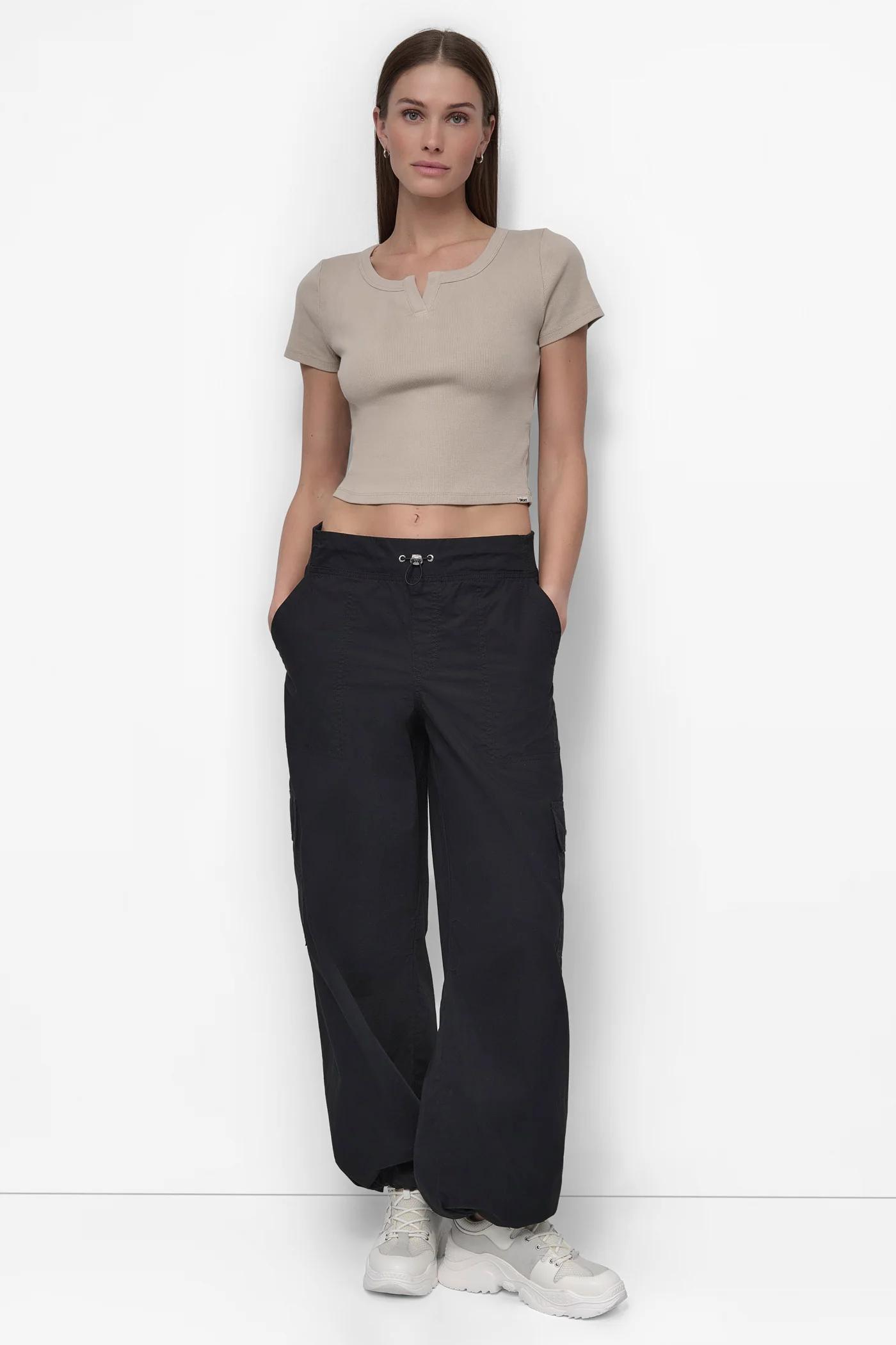 RIBBED NOTCH NECK CROPPED TEE Product Image