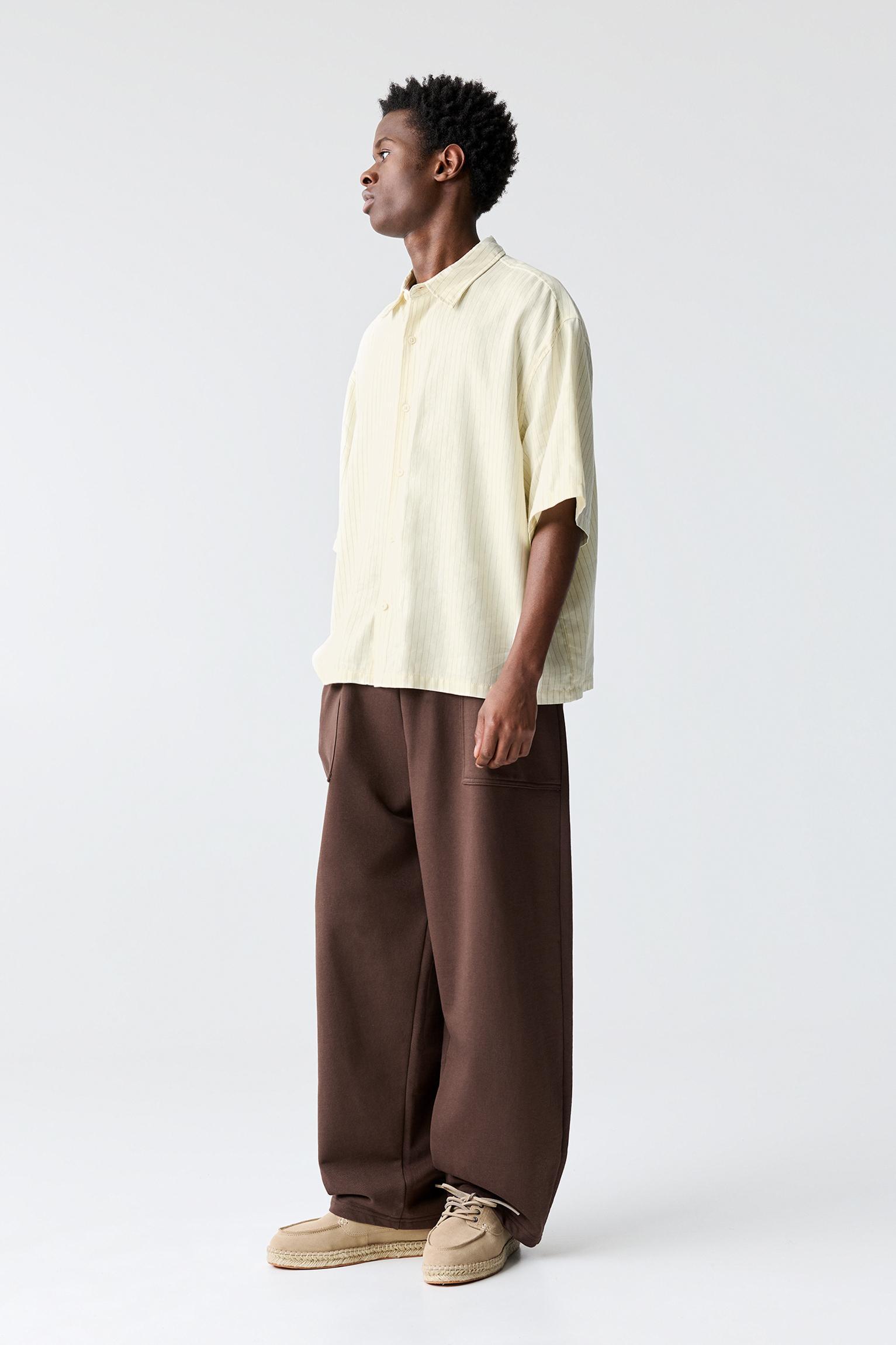 Striped short sleeve shirt Product Image