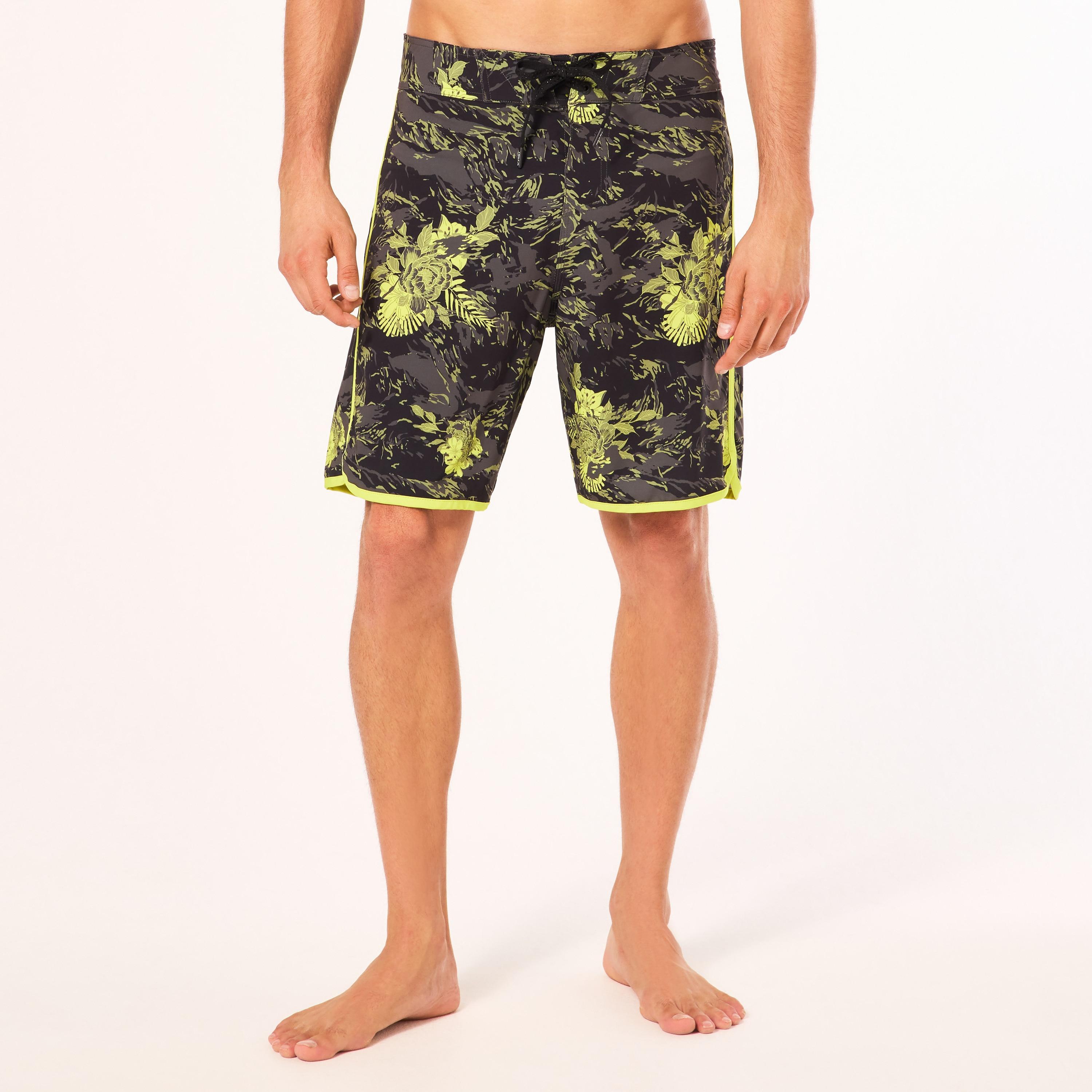 Oakley Men's Palm Florals Rc 19” Boardshort Size: 31 Product Image