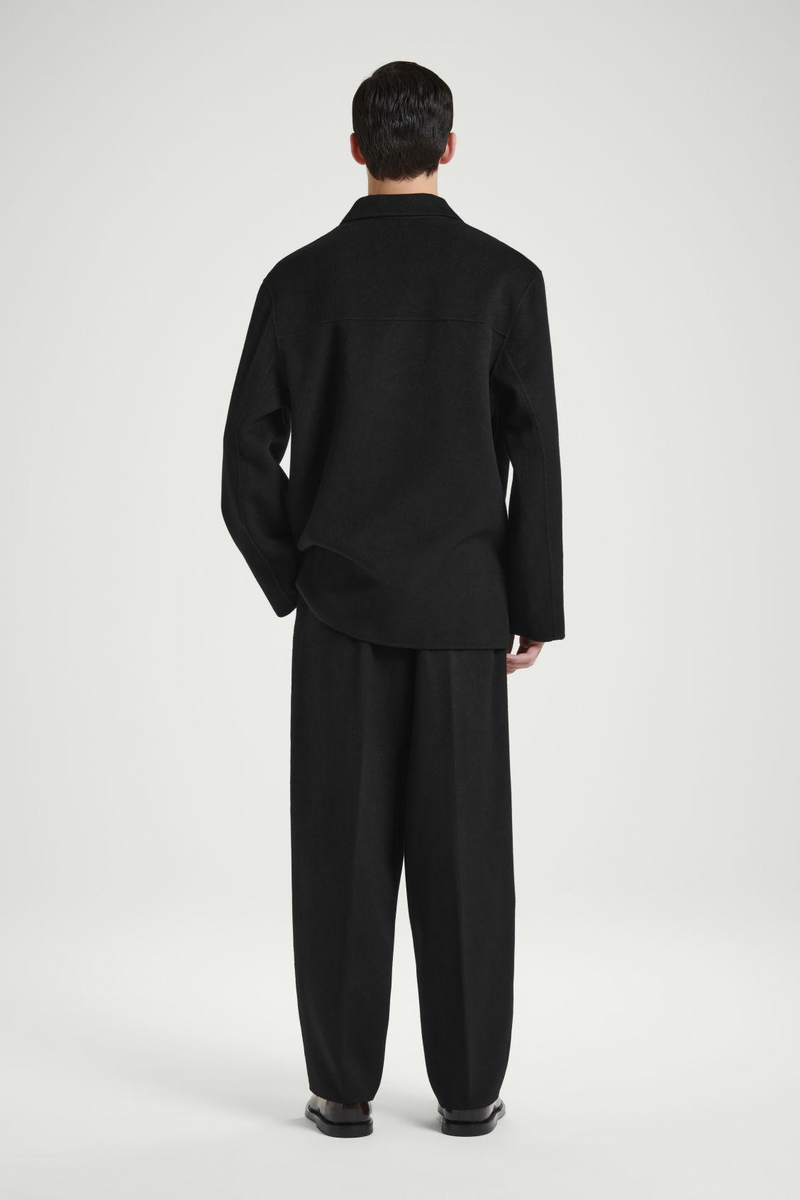 THE BARREL-LEG PANTS Product Image