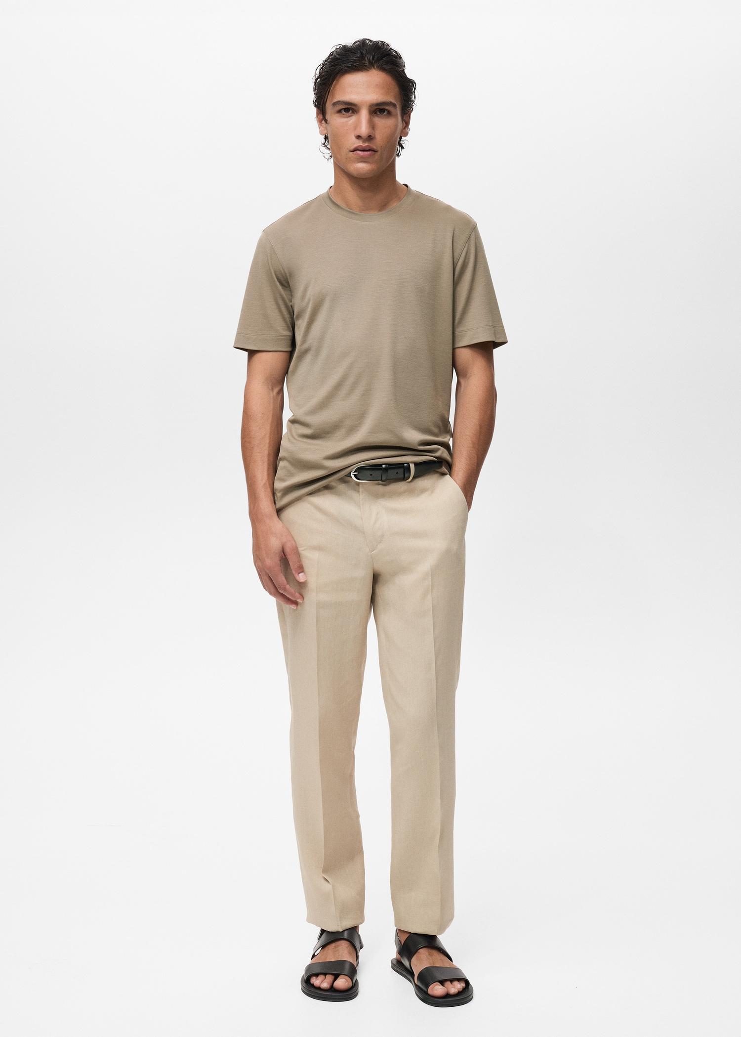 Short-sleeved lyocell t-shirt - Men | MANGO USA Product Image