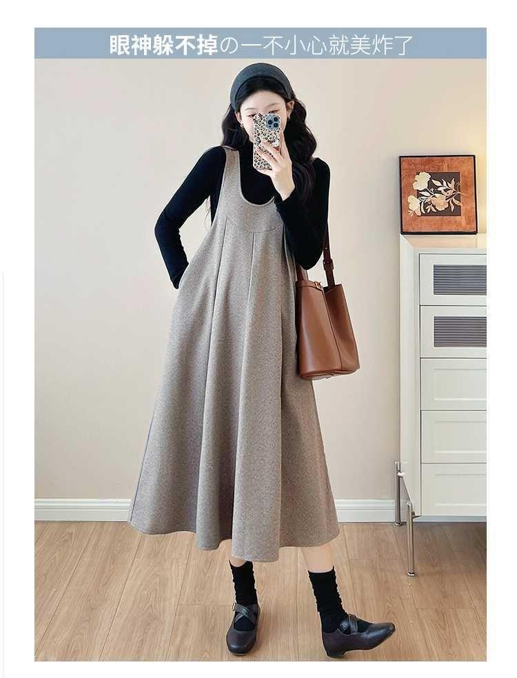 Maternity Scoop Neck Melange Midi A-Line Jumper Dress Product Image