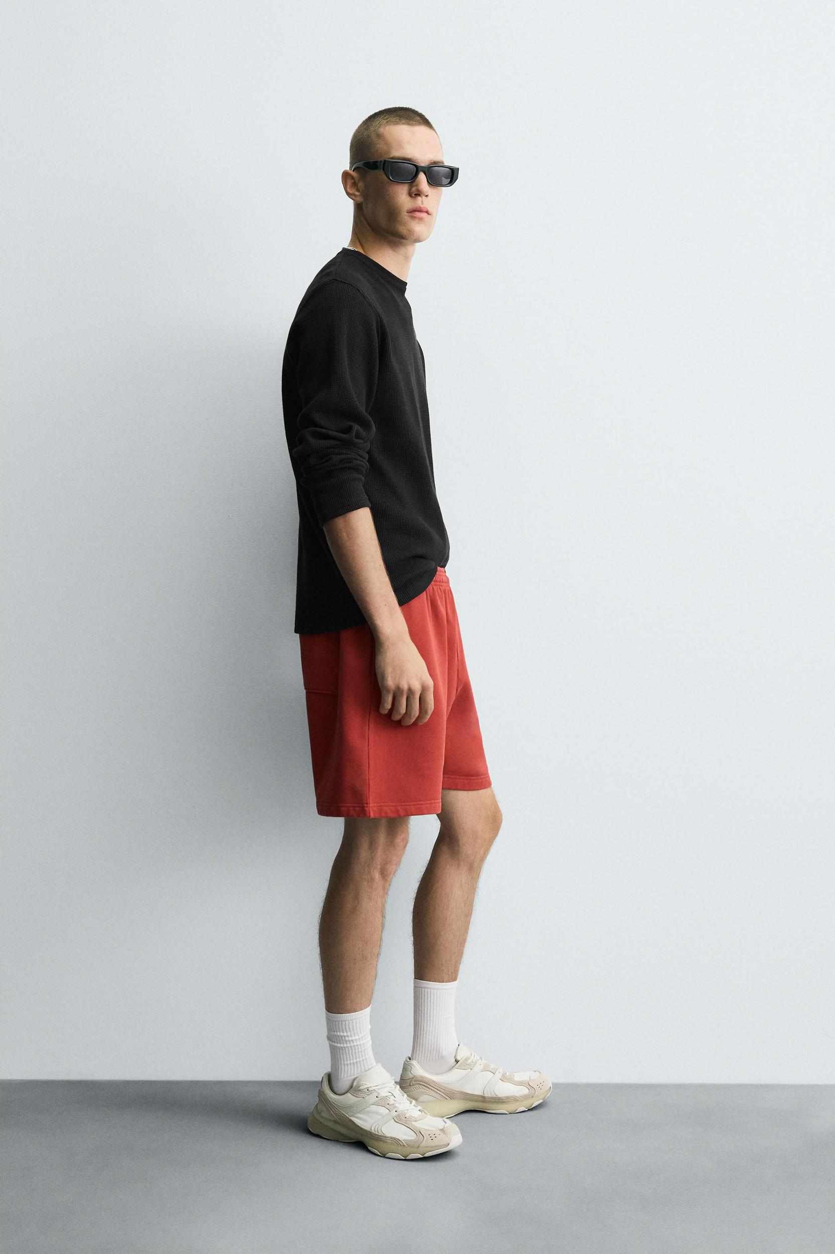 WASHED JOGGER SHORTS Product Image