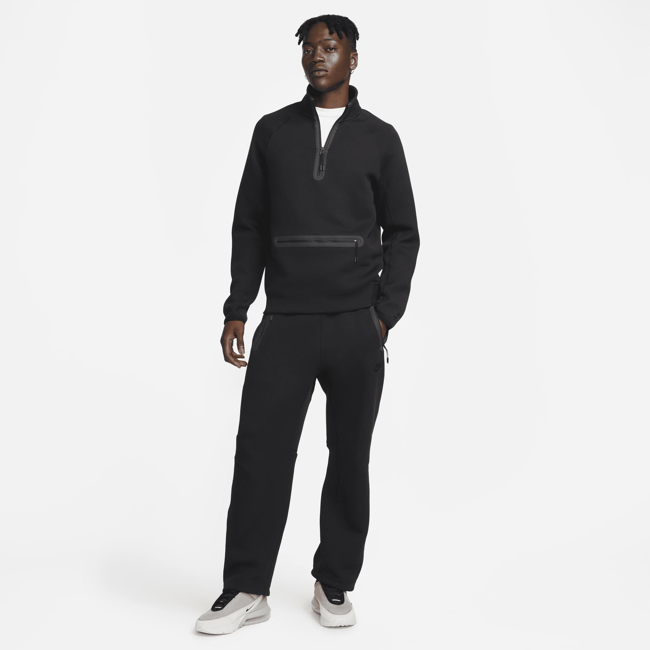 Nike Tech Fleece joggers in black Product Image