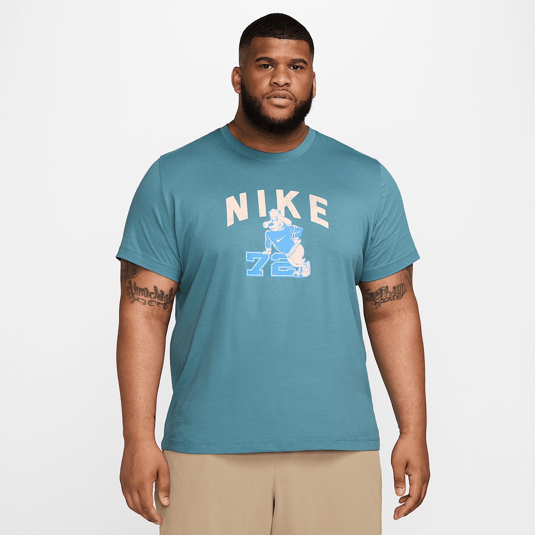 Nike Men's Fitness T-Shirt Product Image