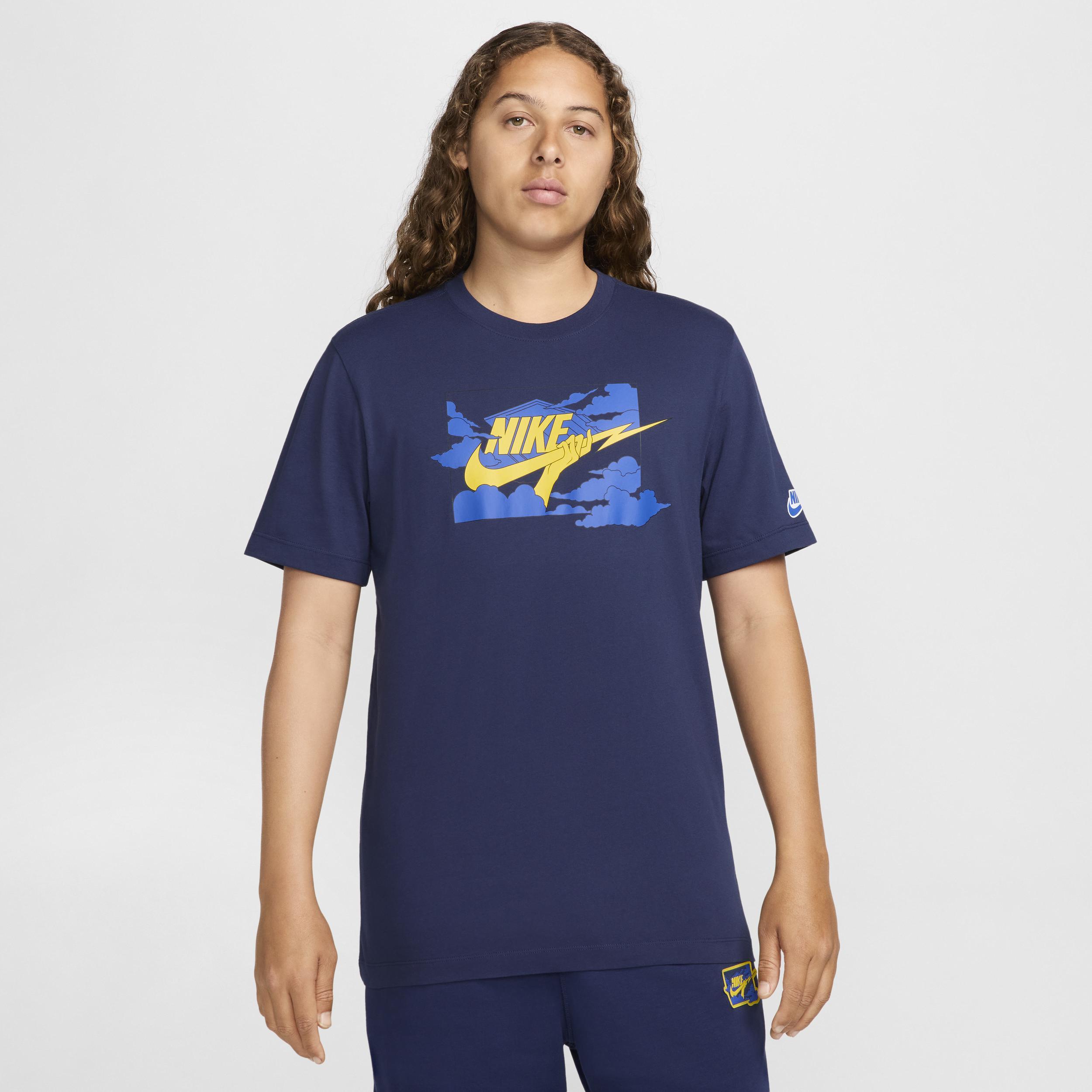 Nike Club Men's T-Shirt Product Image