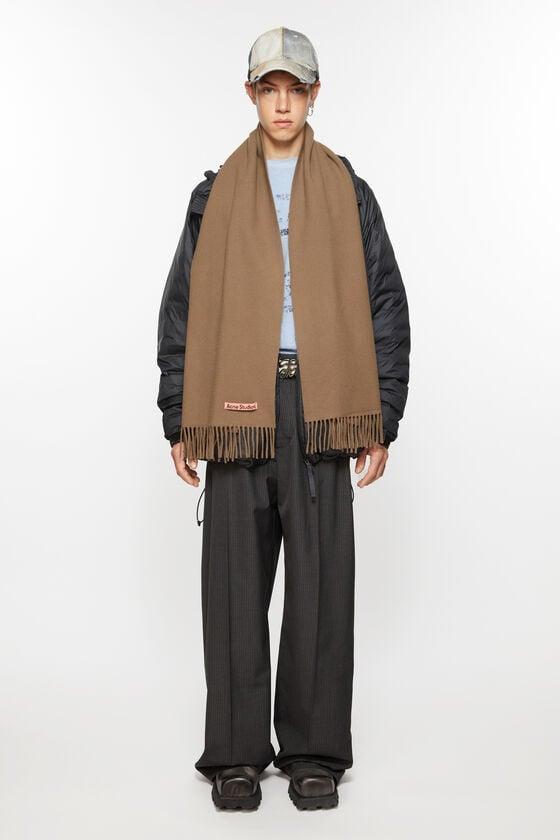 Fringe wool scarf – Narrow Product Image