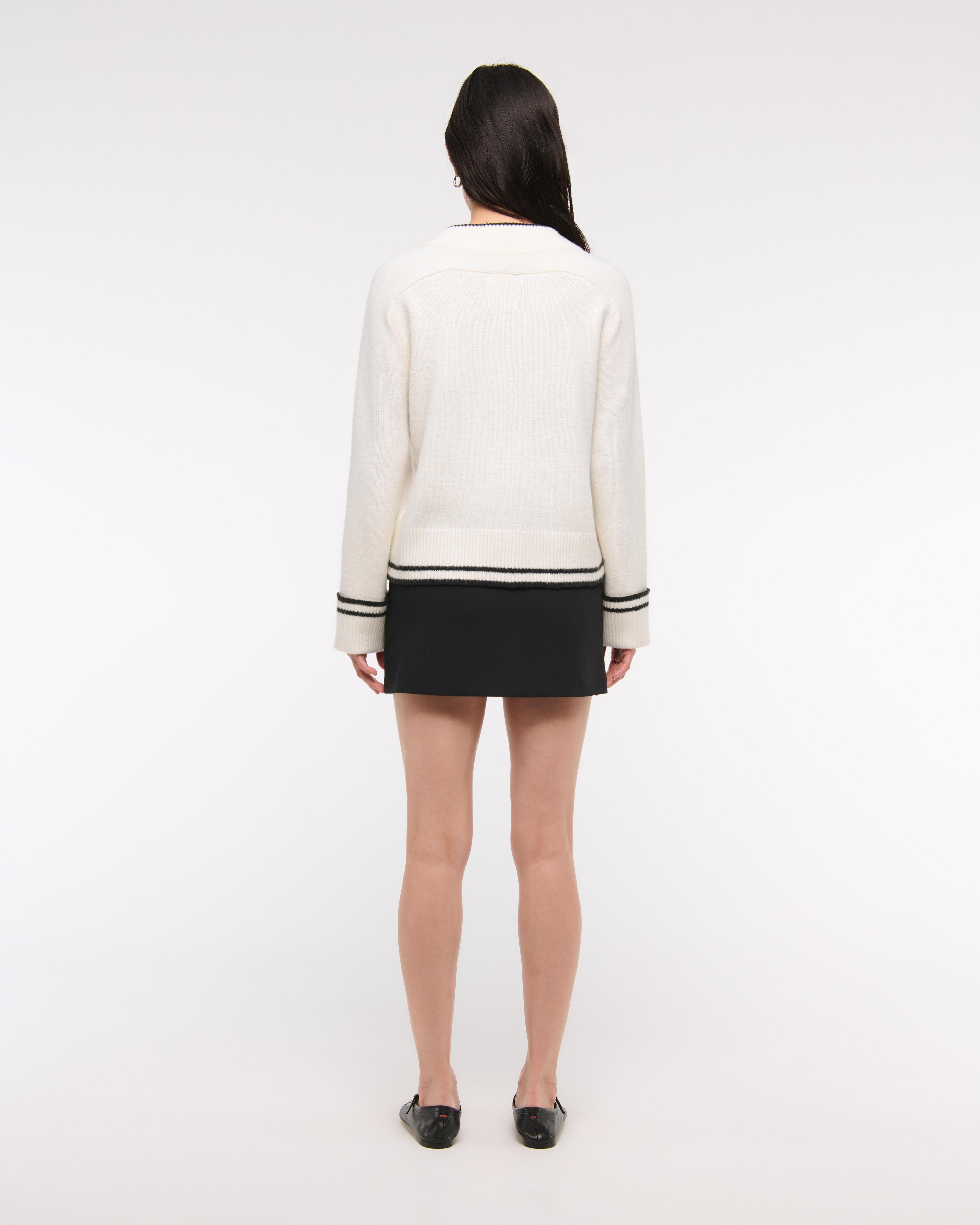 Easy V-Neck Cable Sweater Product Image