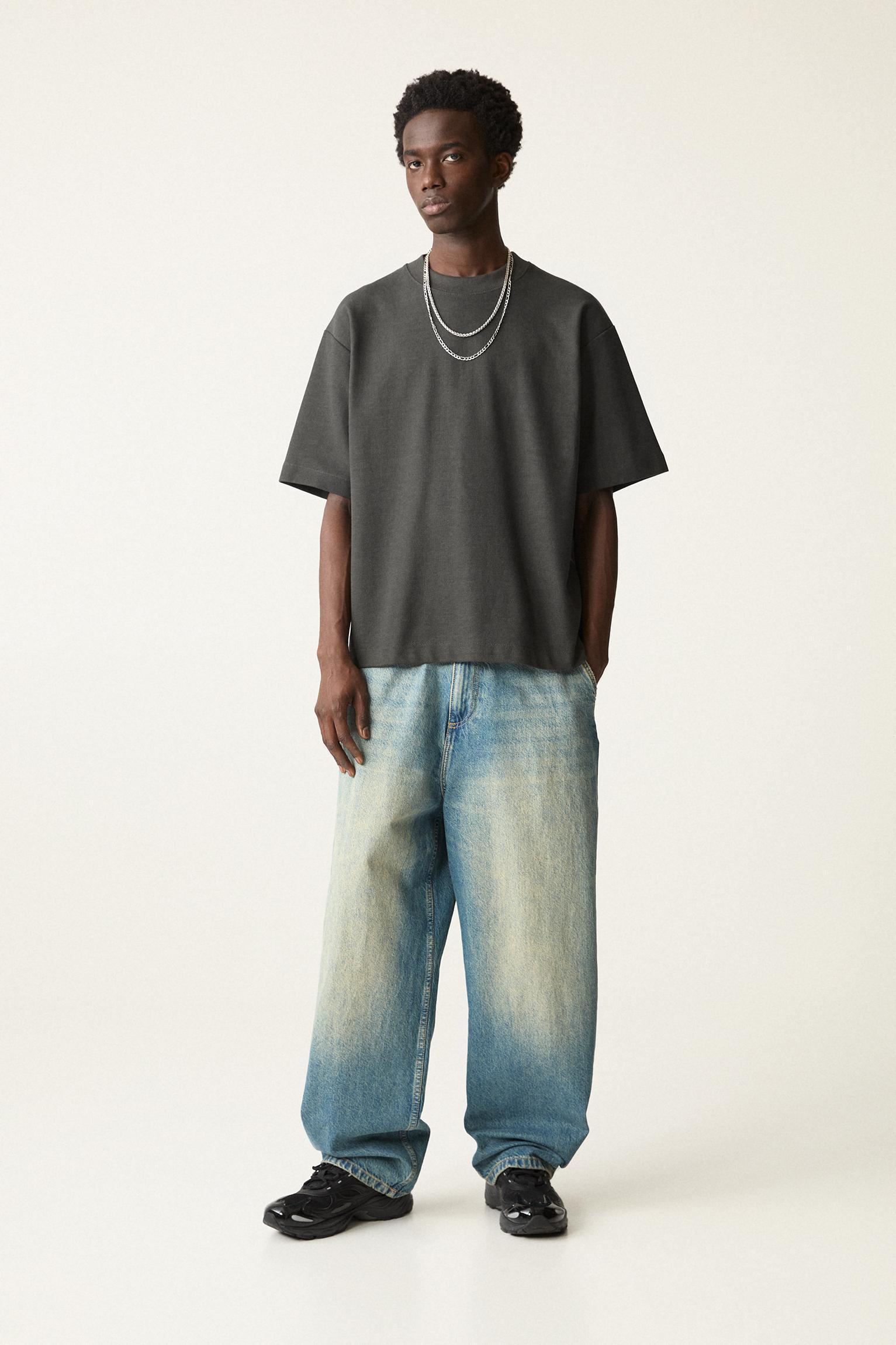 Textured short sleeve sweatshirt Product Image