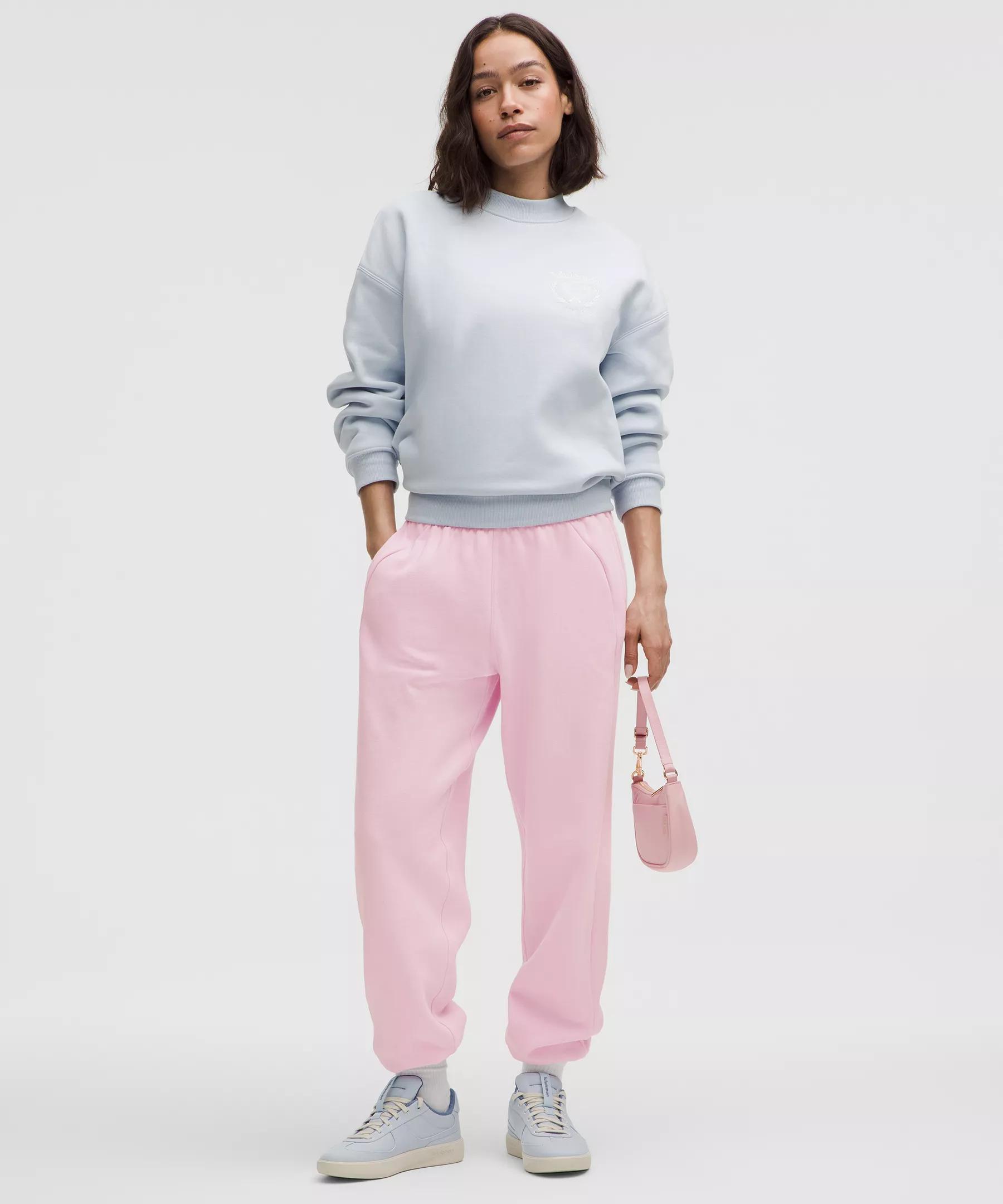 Scuba Mid-Rise Oversized Jogger *Short Product Image