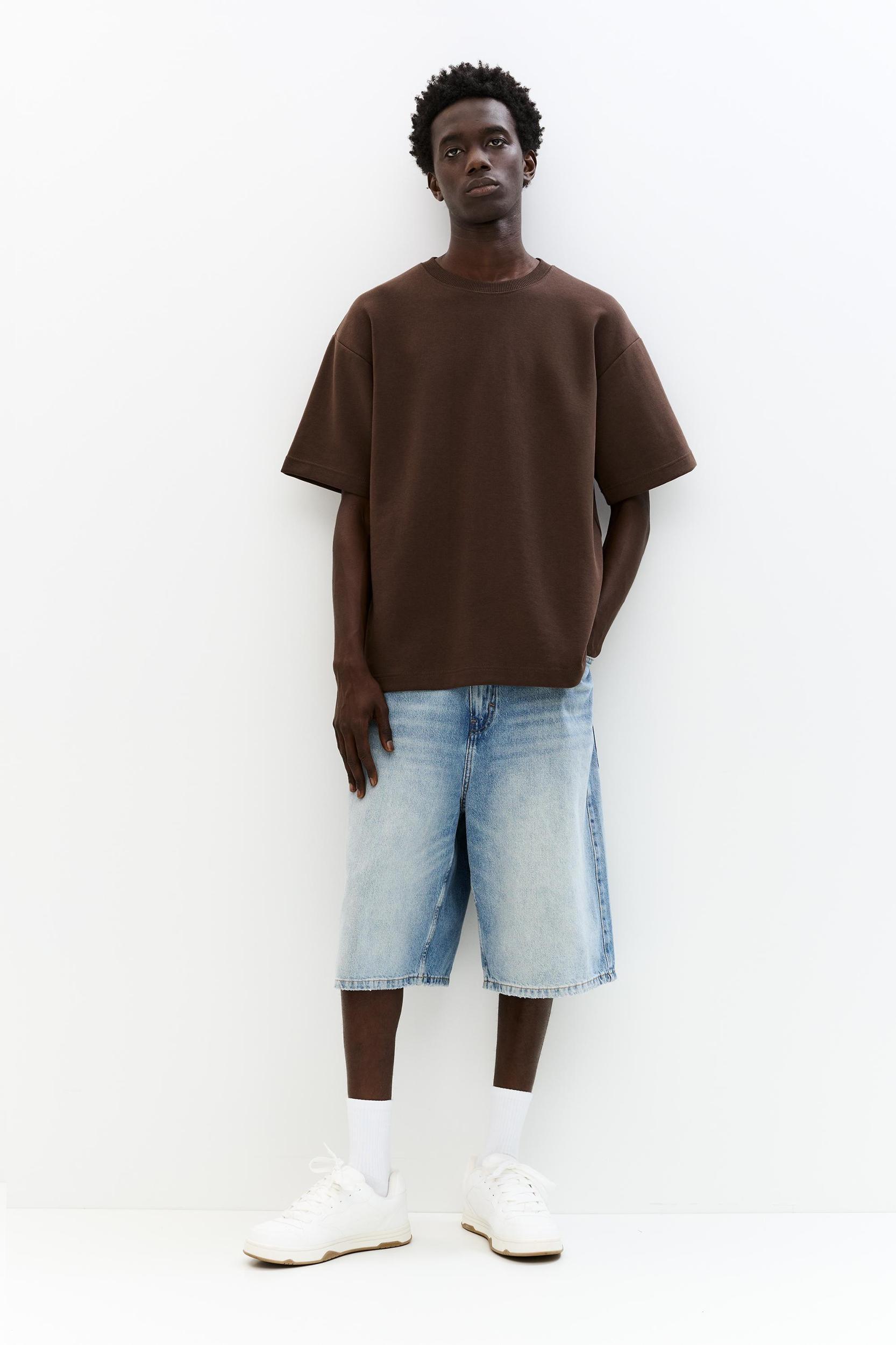 Basic short sleeve sweatshirt Product Image
