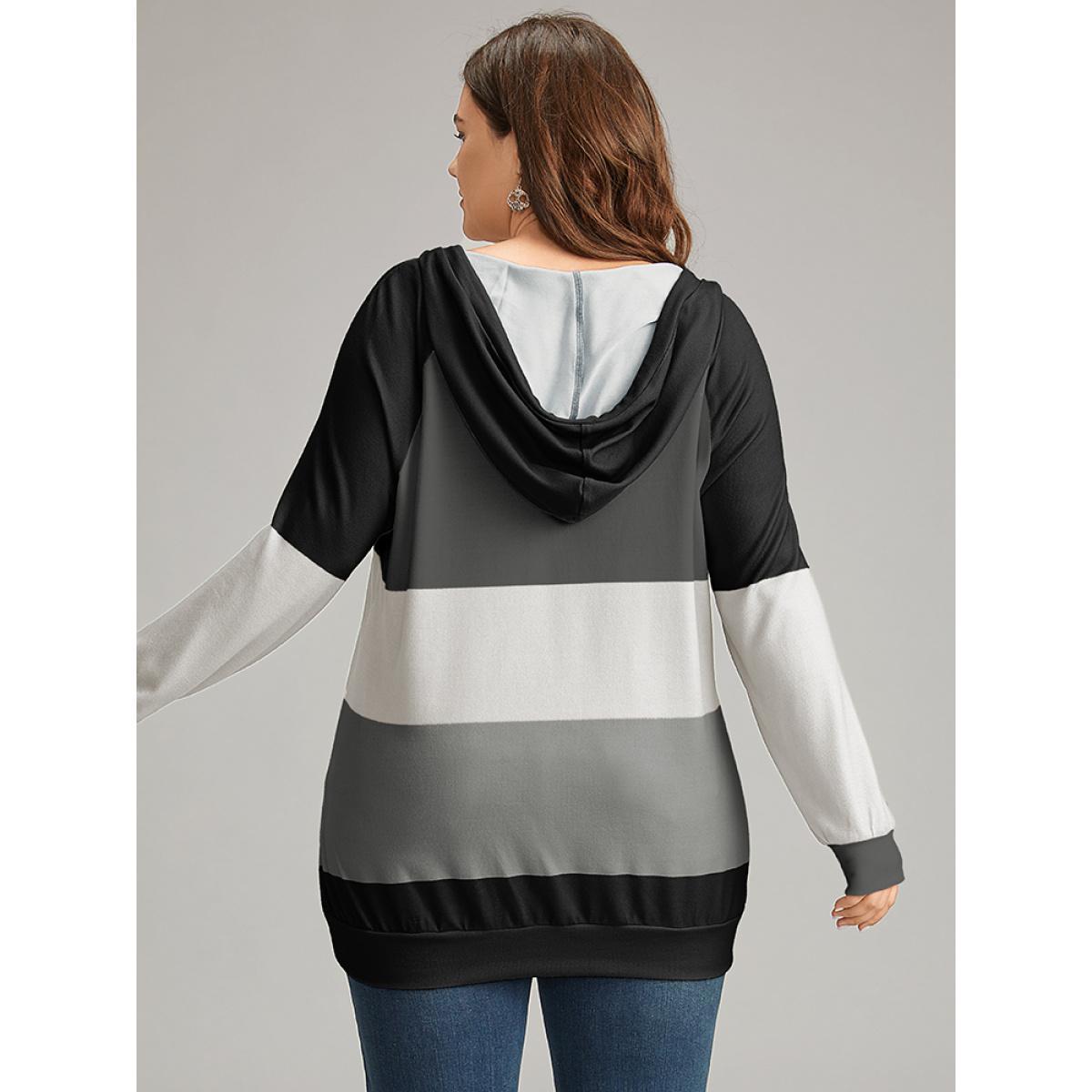 Plus Size Colorblock Contrast Hooded Drawstring Sweatshirt Women Gray Casual Contrast Hooded Dailywear Sweatshirts BloomChic 26/4X Product Image