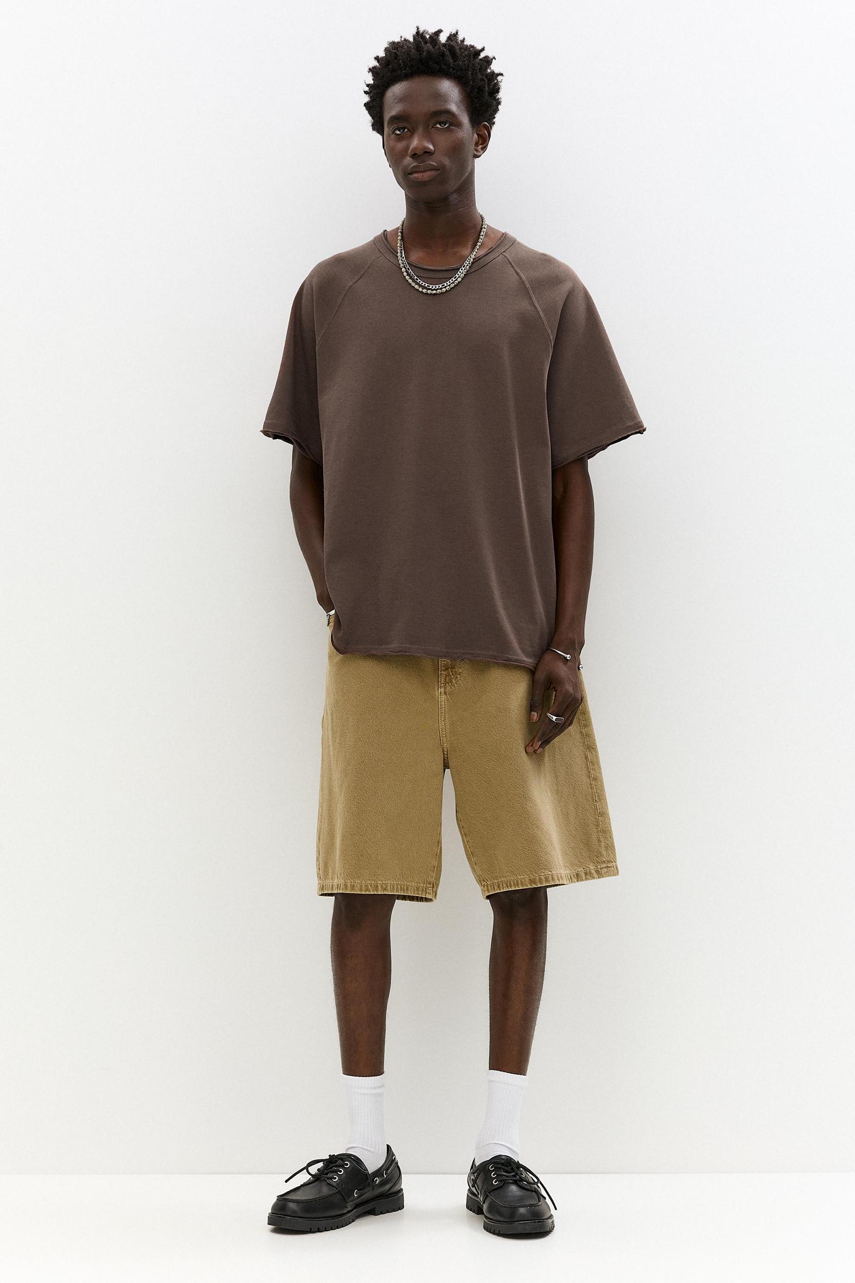 Short sleeve T-shirt with piping Product Image