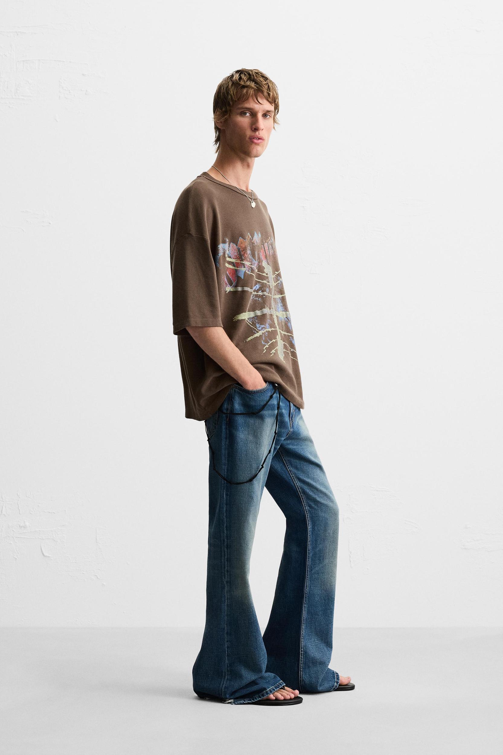 PRINTED KNIT T-SHIRT Product Image