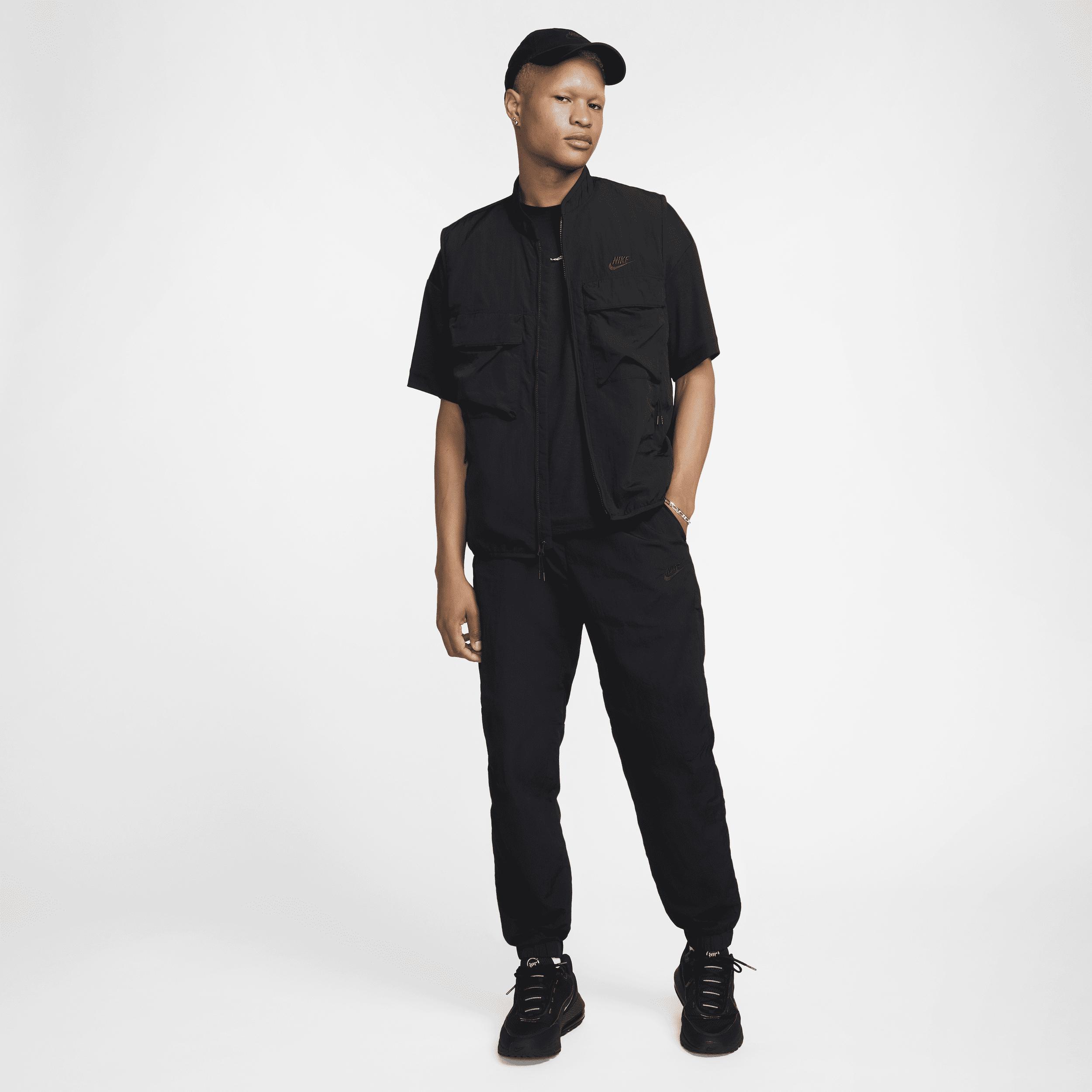 Nike Men's Tech Woven Taper Leg Pants Product Image