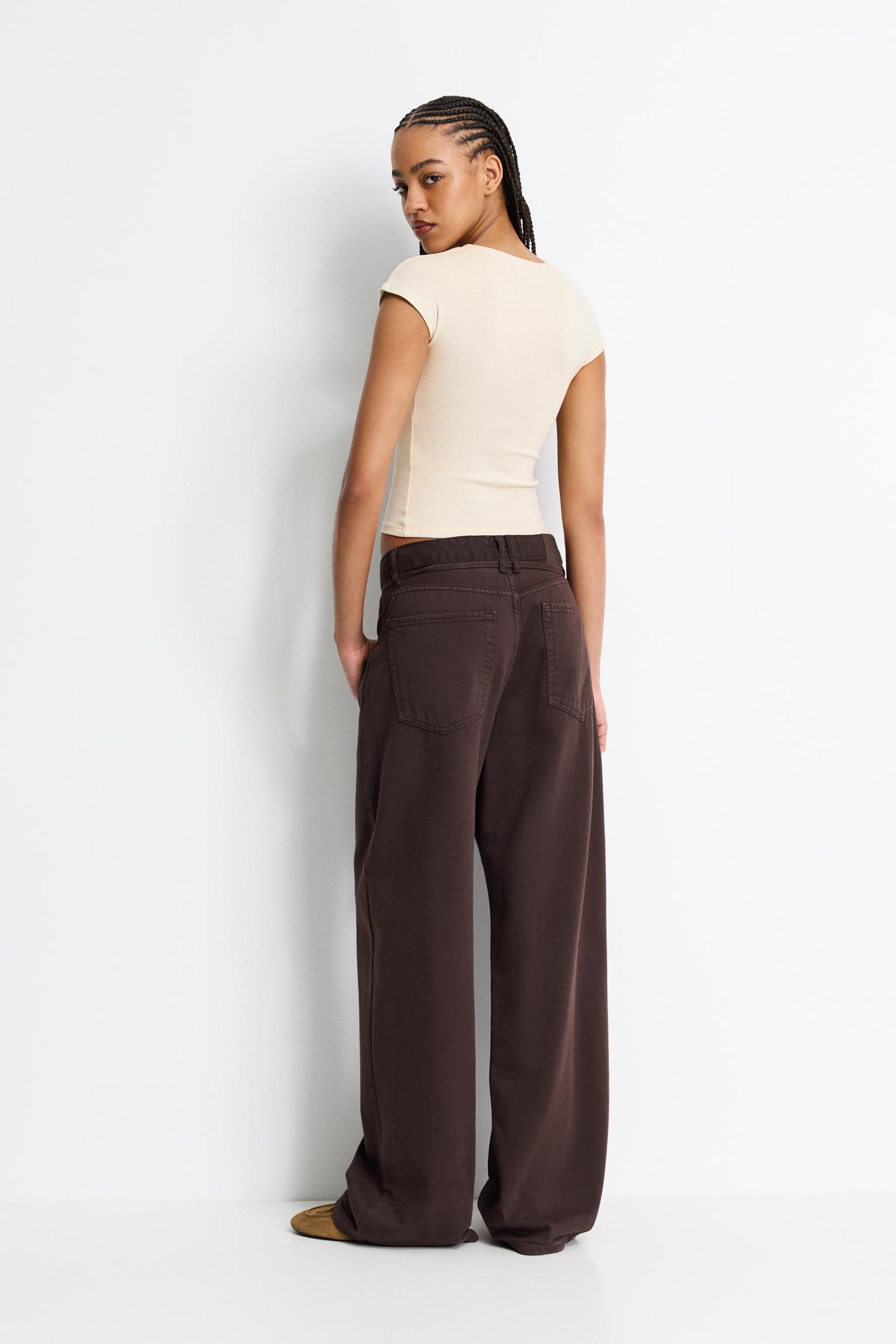 Fitted T-shirt with whole sleeves Product Image