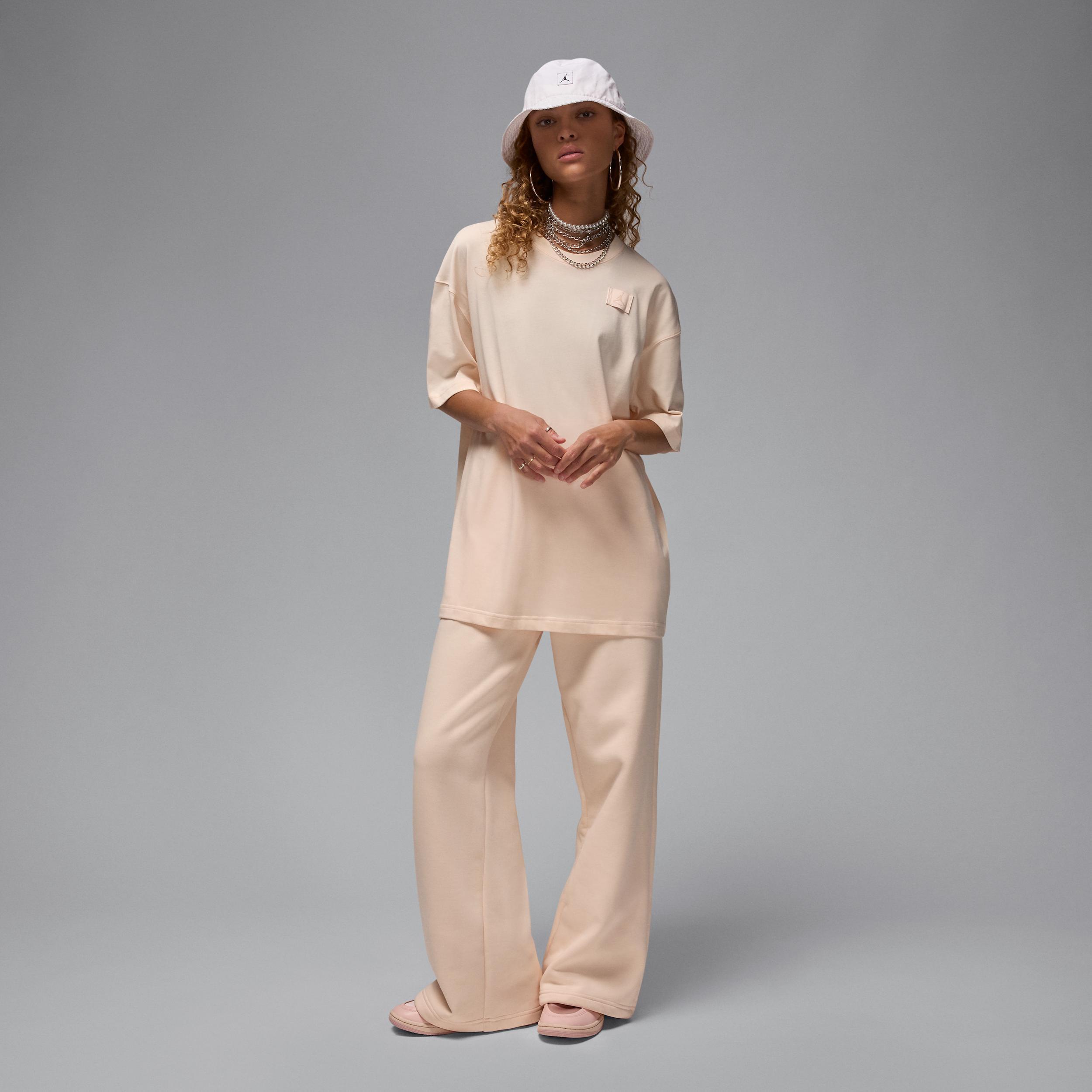 Women's Jordan Flight Essentials Oversized T-Shirt Product Image