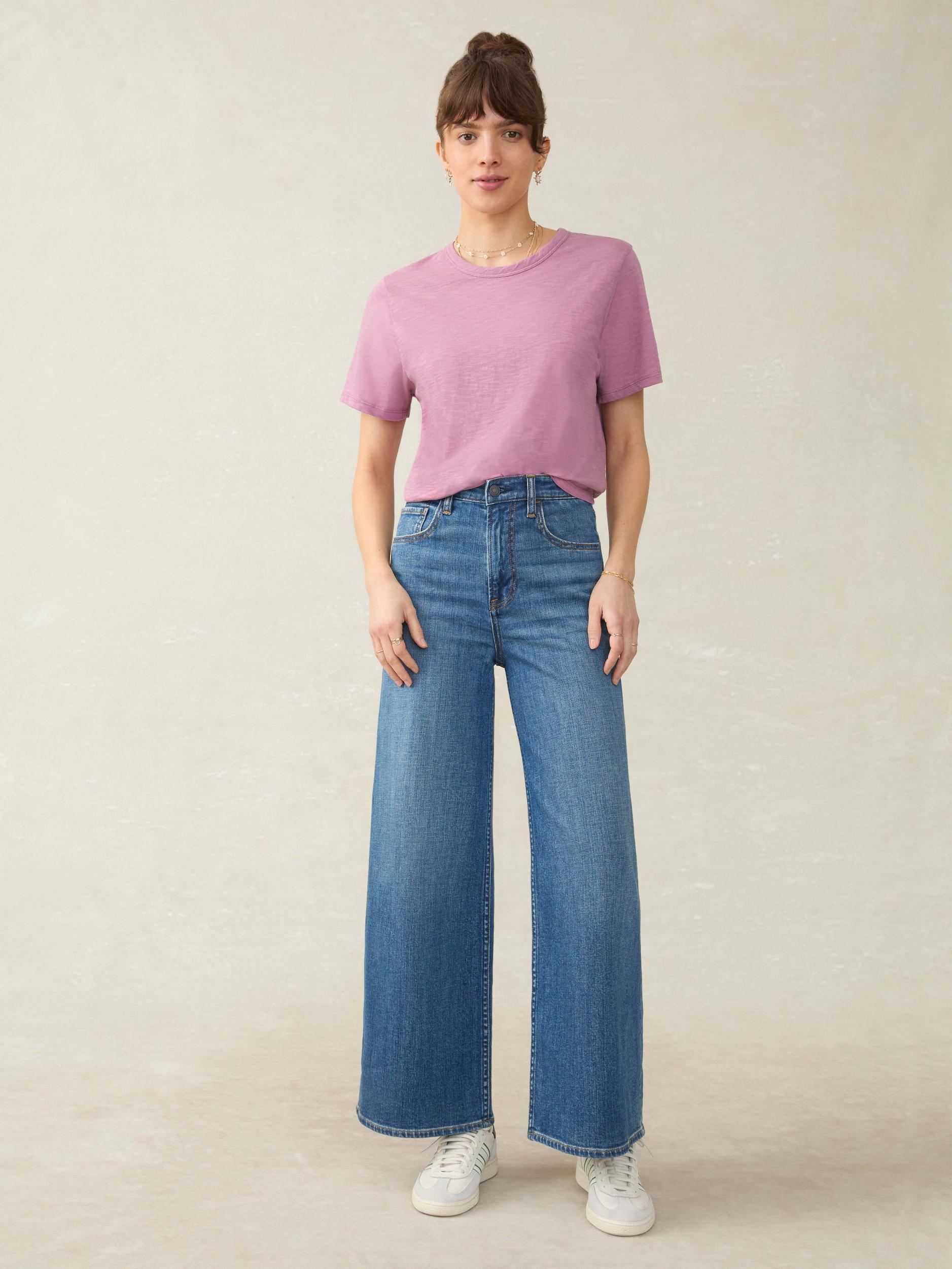 Sunwashed Essential Tee - Weathered Orchid Female Product Image