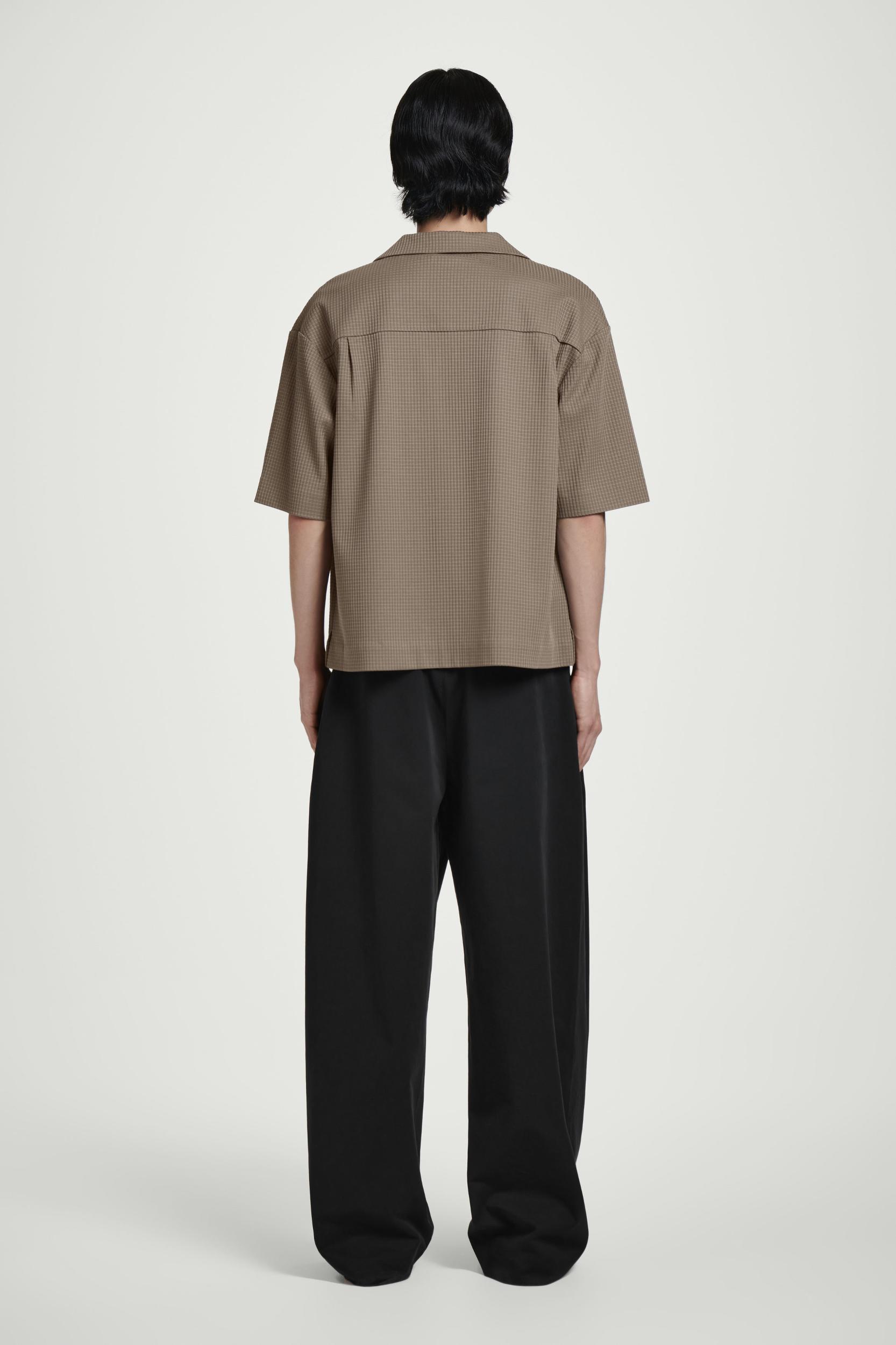 RELAXED TEXTURED COTTON RESORT SHIRT Product Image