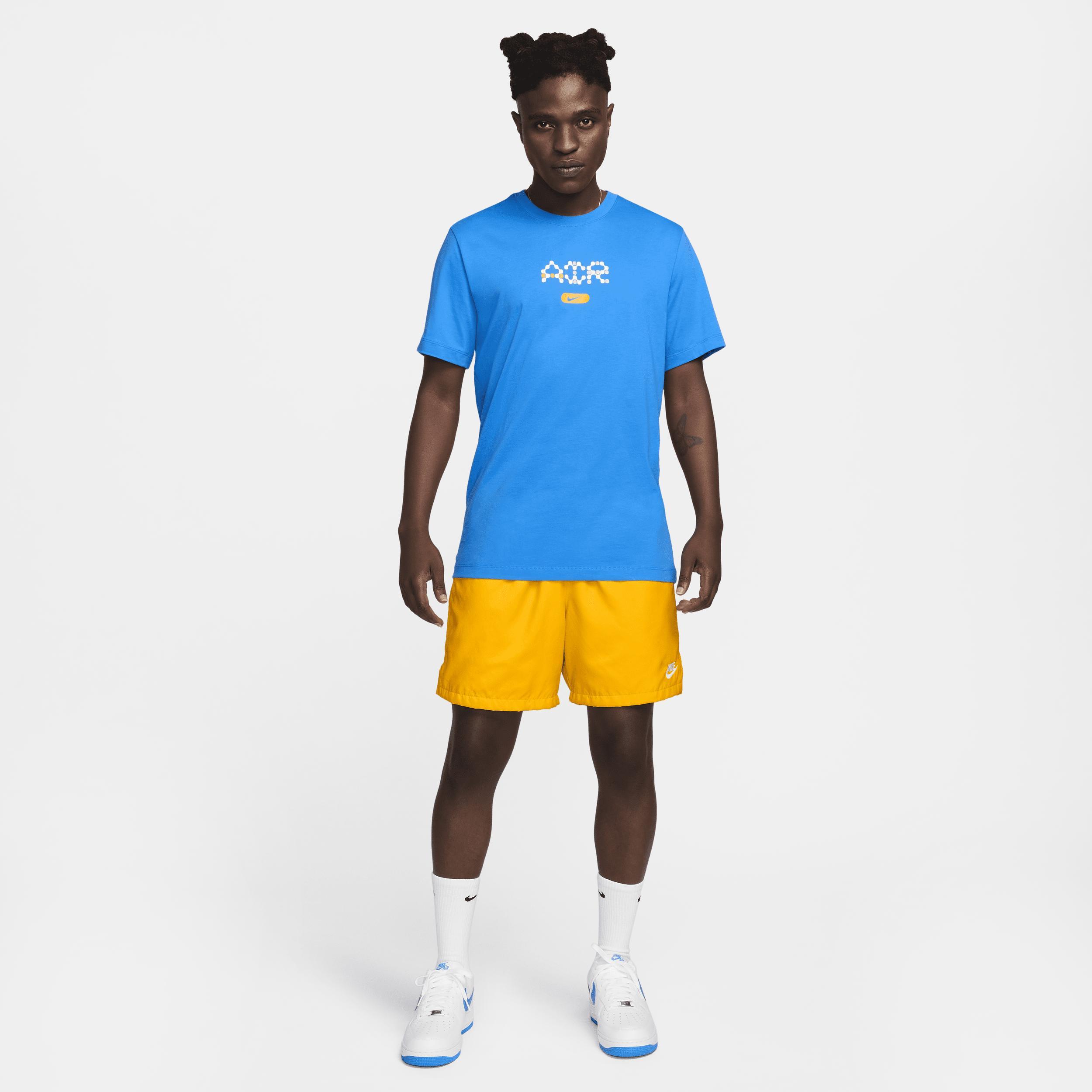 Nike Sportswear Men's T-Shirt Product Image