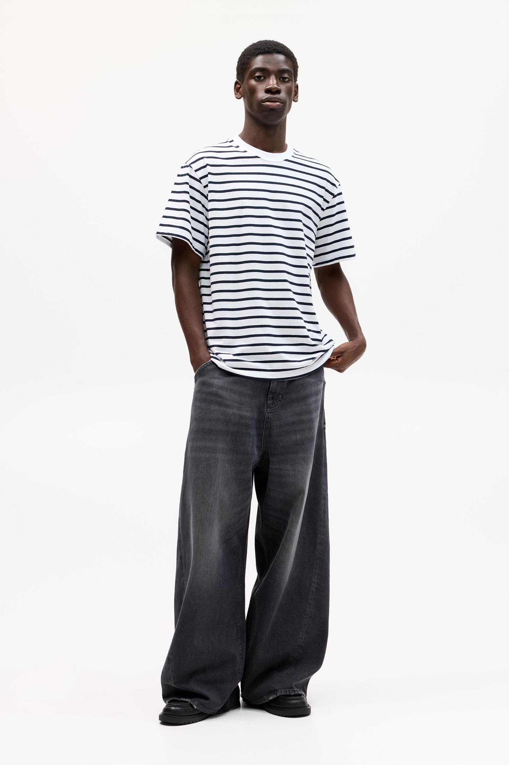 Striped short sleeve T-shirt Product Image