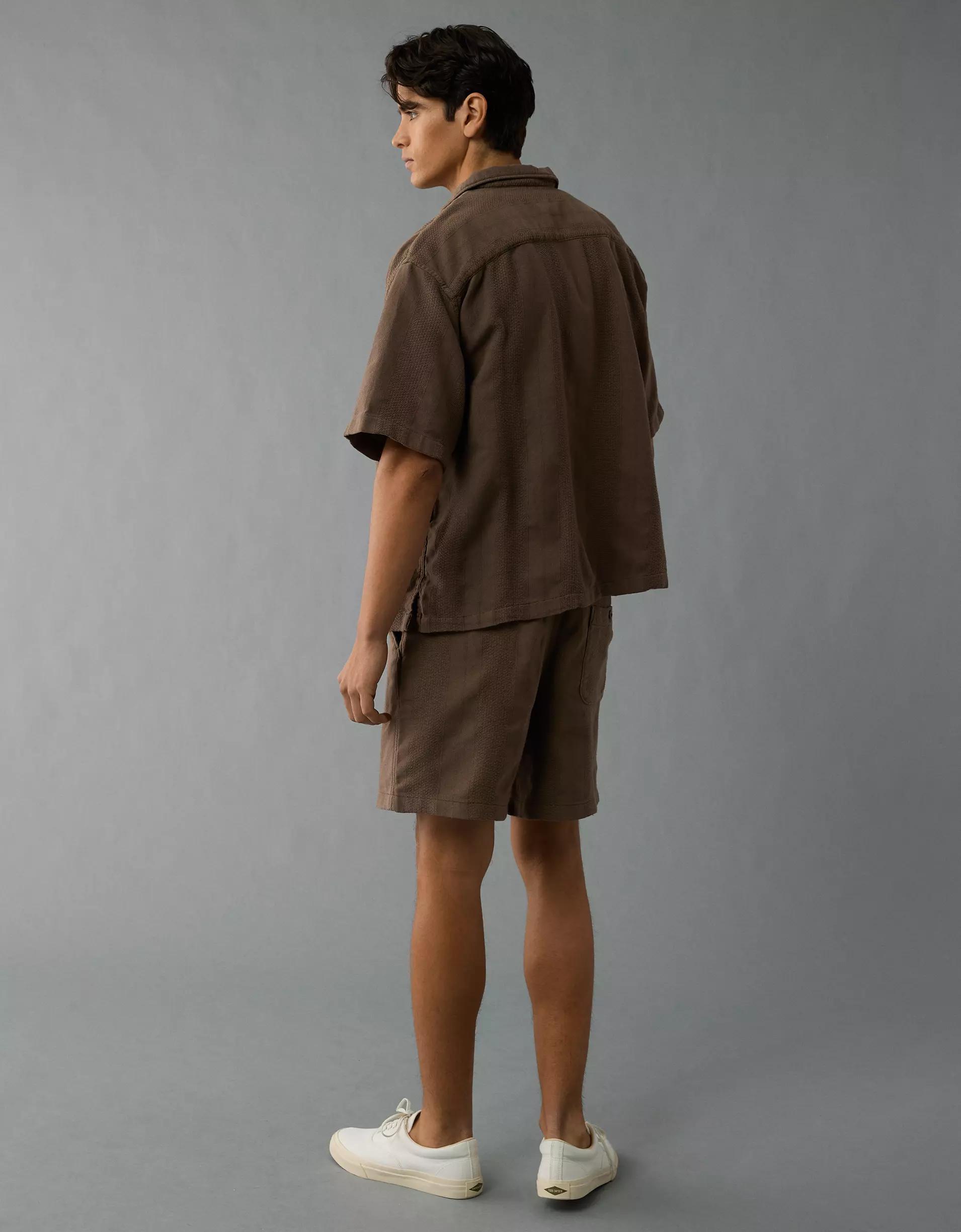 AE 7" Lived-In Trekker Short Product Image