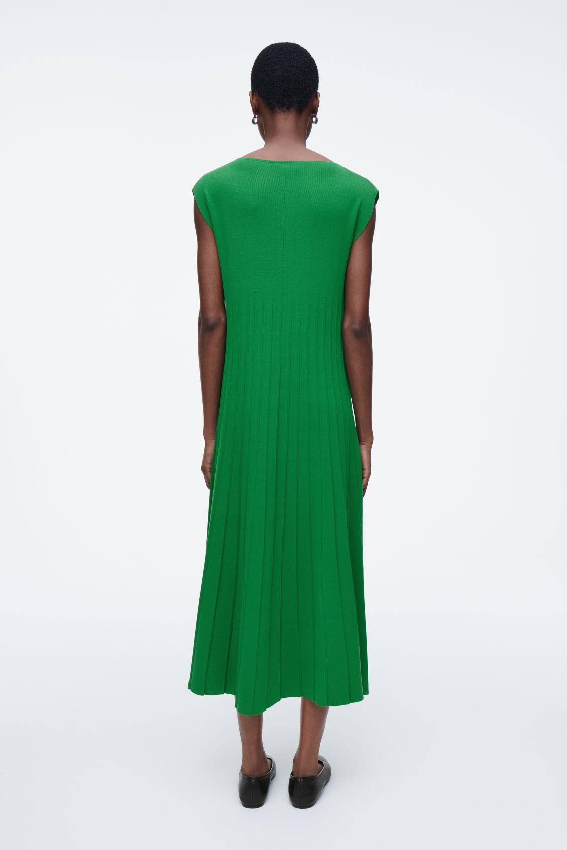 KNITTED PLEATED MAXI DRESS Product Image