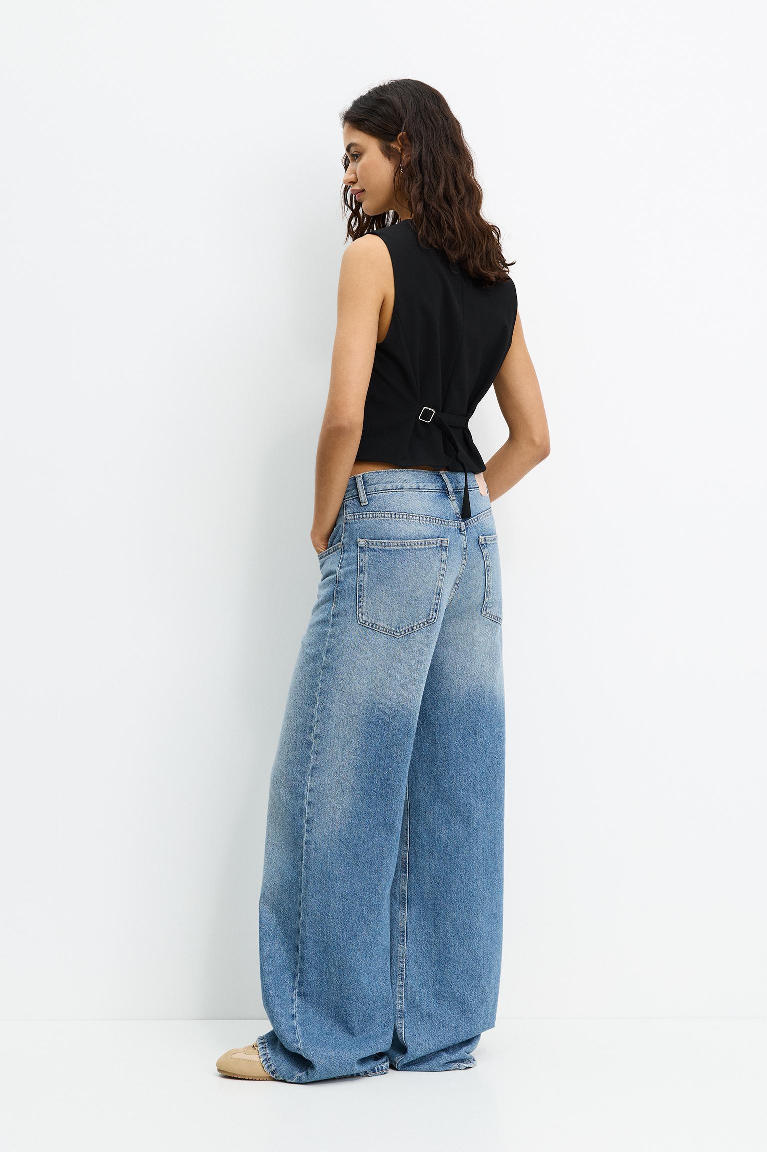 Button-up suit vest Product Image