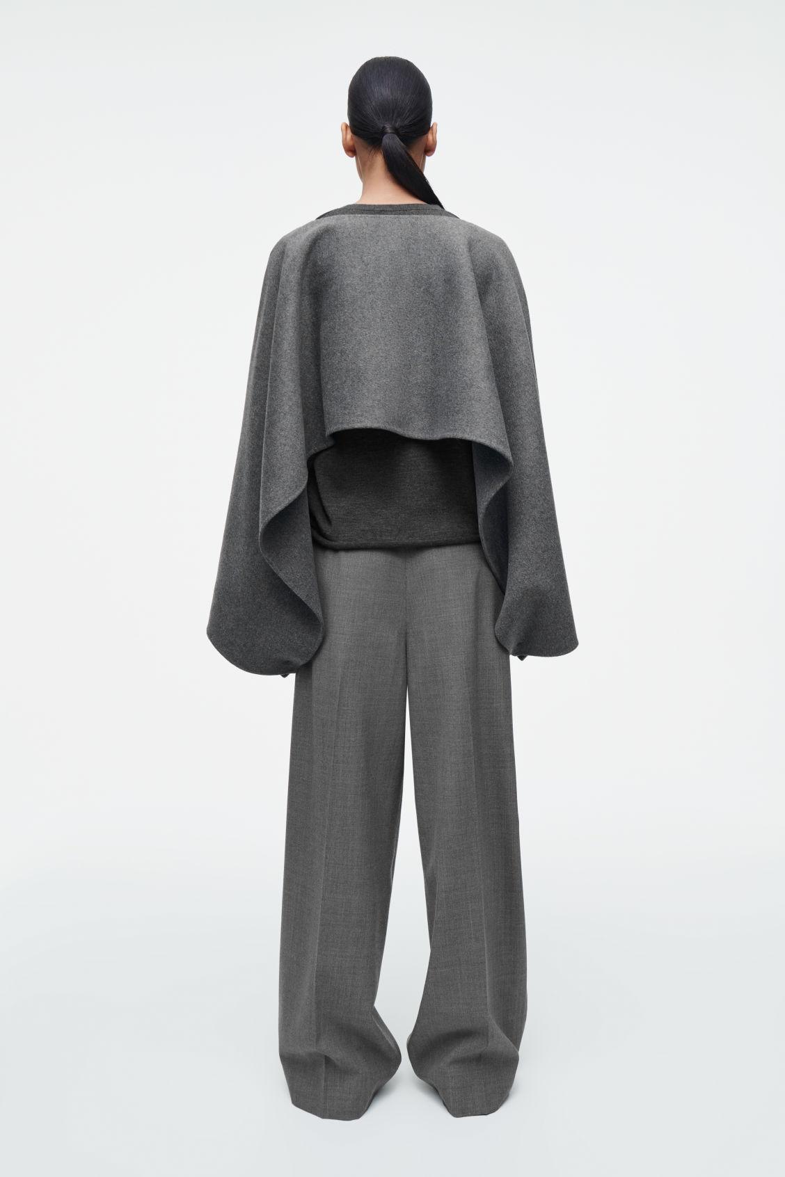 DOUBLE-FACED WOOL HYBRID CAPE Product Image