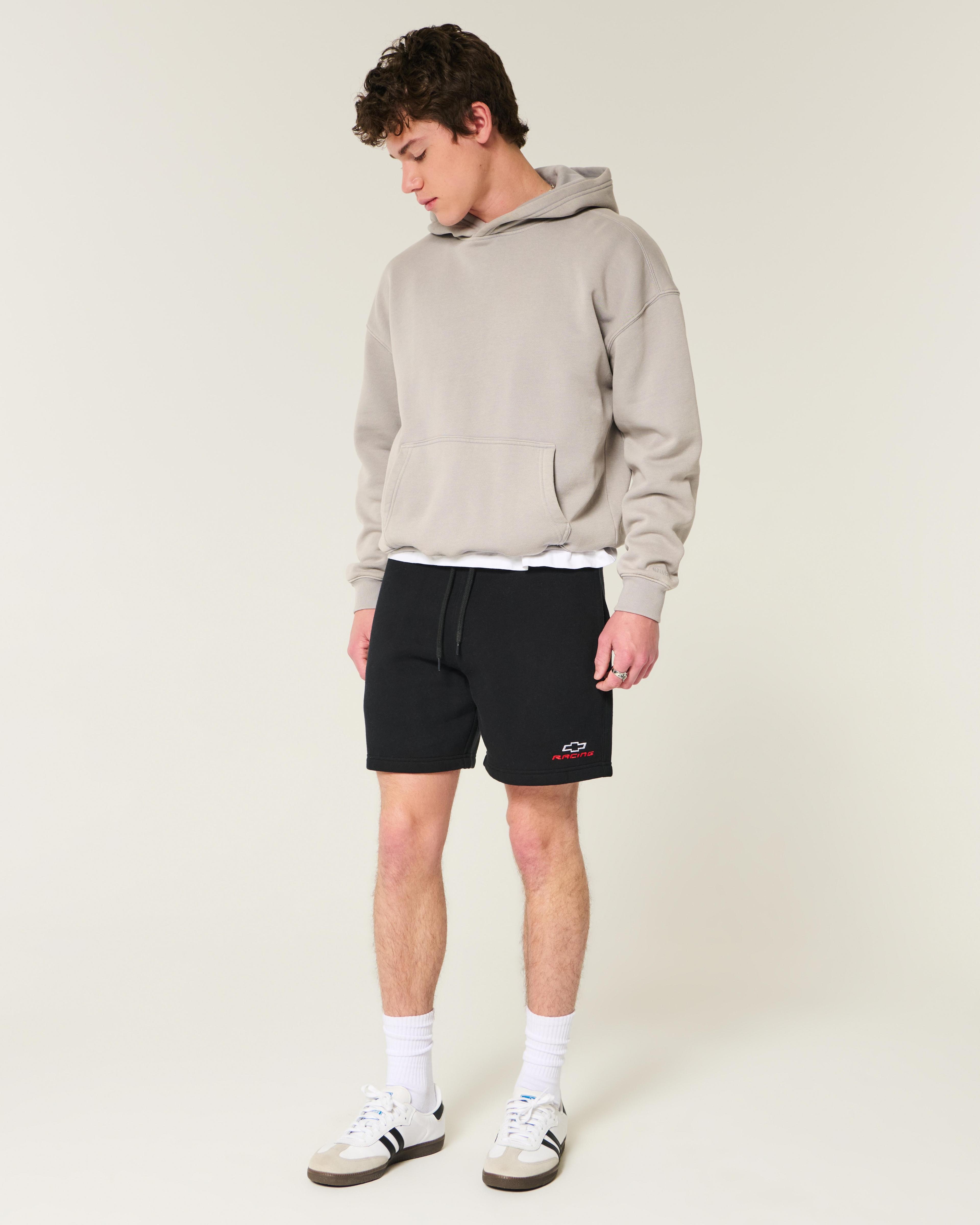 Mid-Thigh Camo Loose Fleece Shorts Product Image