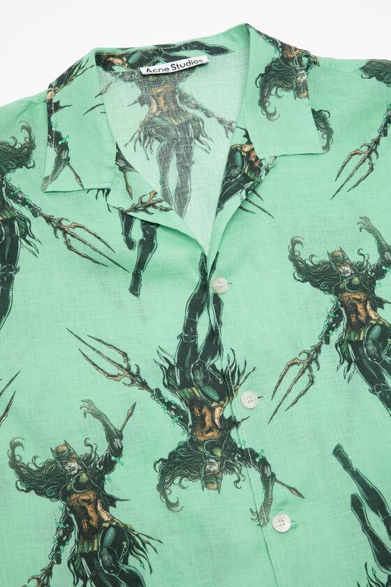 Button-up shirt printed Product Image