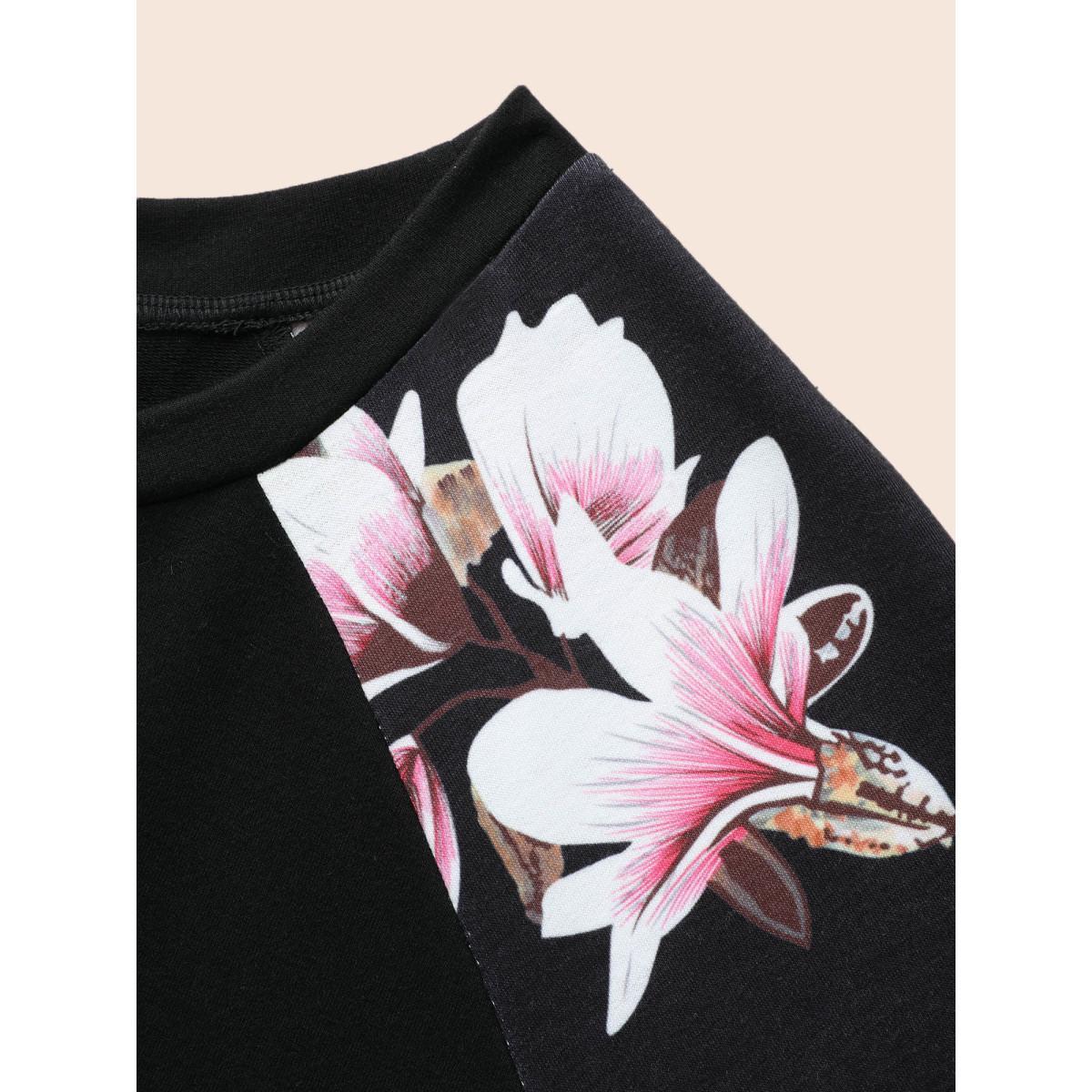 Plus Size Floral Patchwork Crew Neck Raglan Sleeve Sweatshirt Women Black Elegant Elastic cuffs Round Neck Dailywear Sweatshirts BloomChic 28/5X Product Image