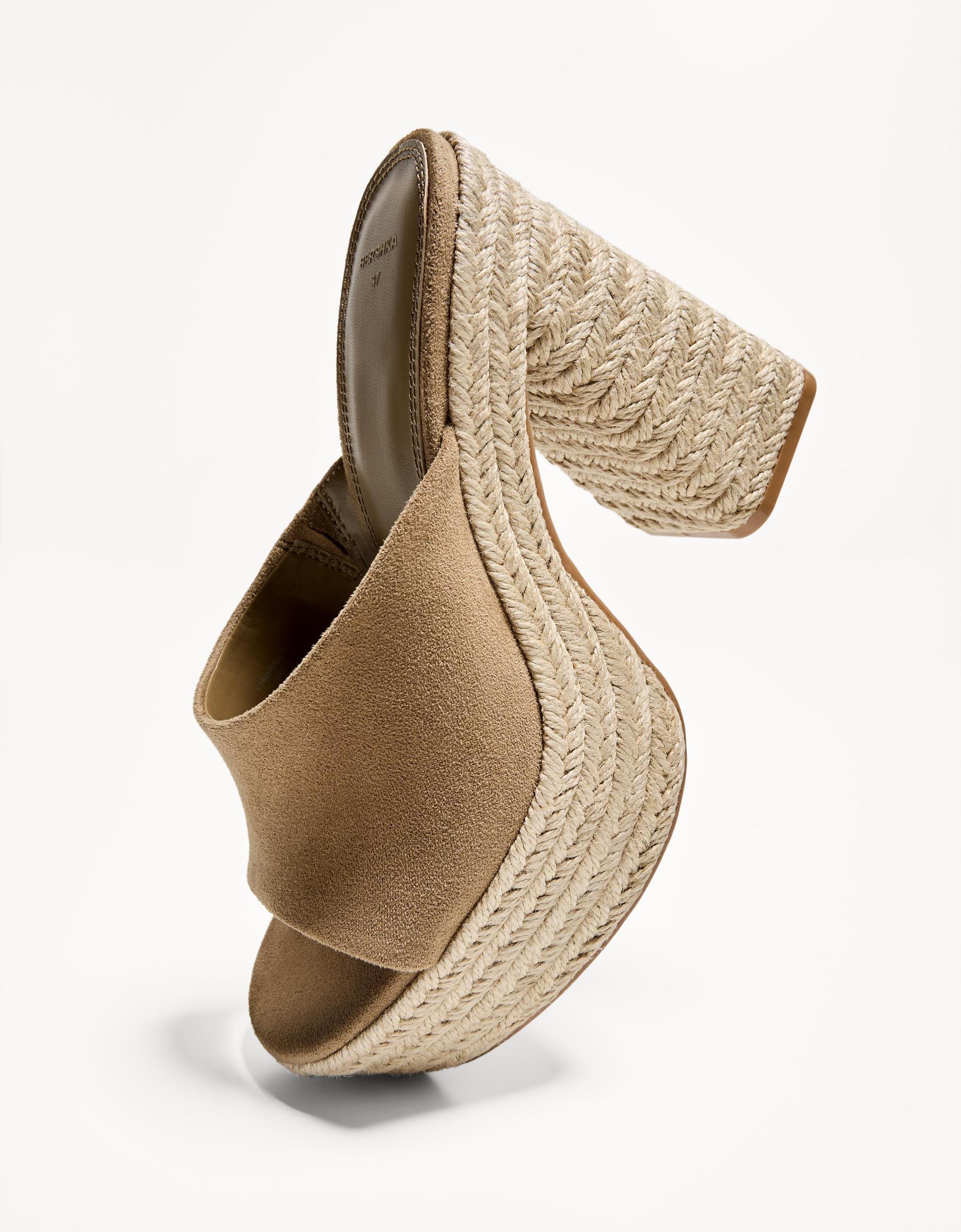 Jute heeled platform sandals Product Image