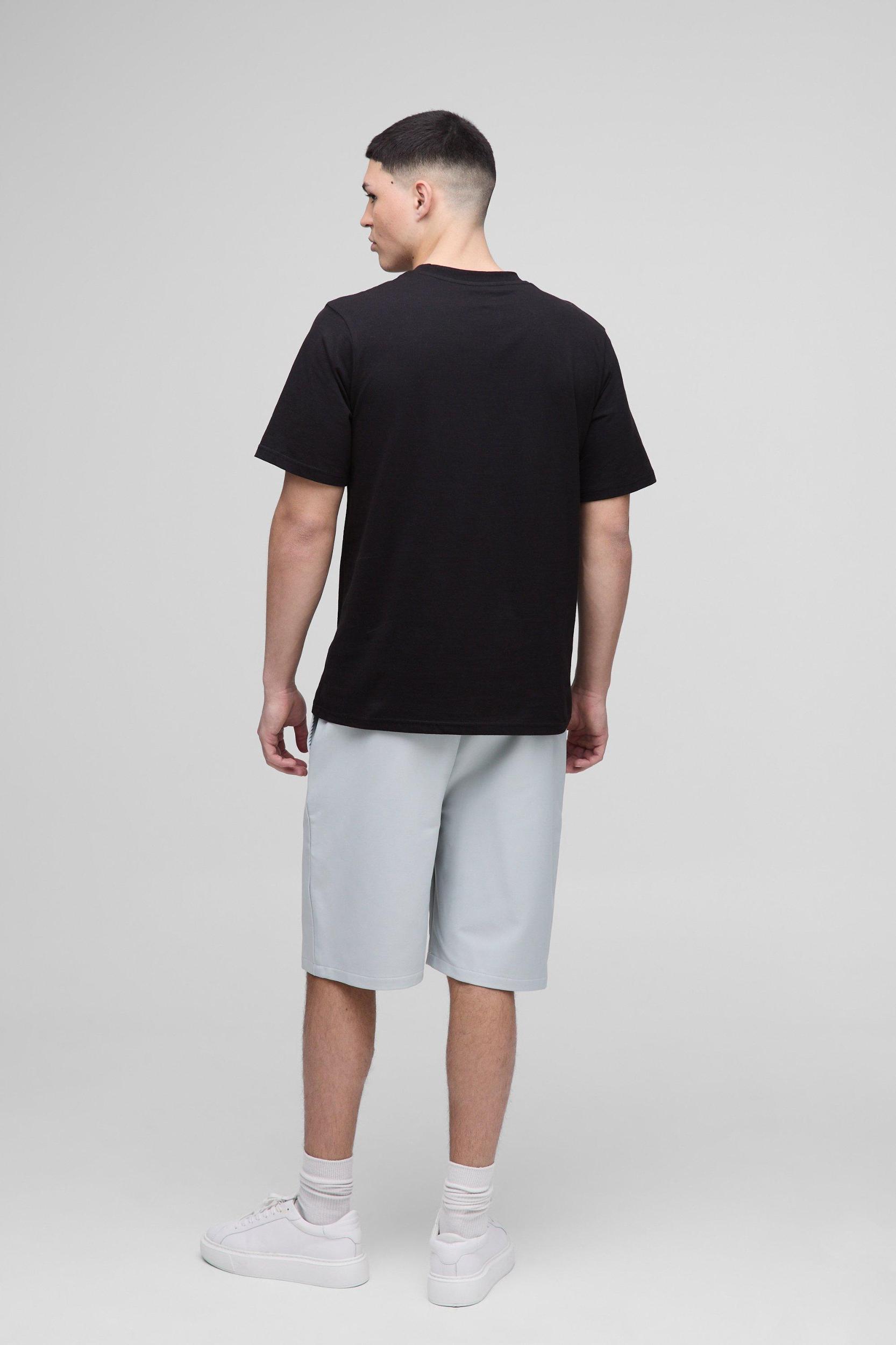 Elasticated Waist Relaxed Technical Stretch Shorts | boohooMAN USA Product Image