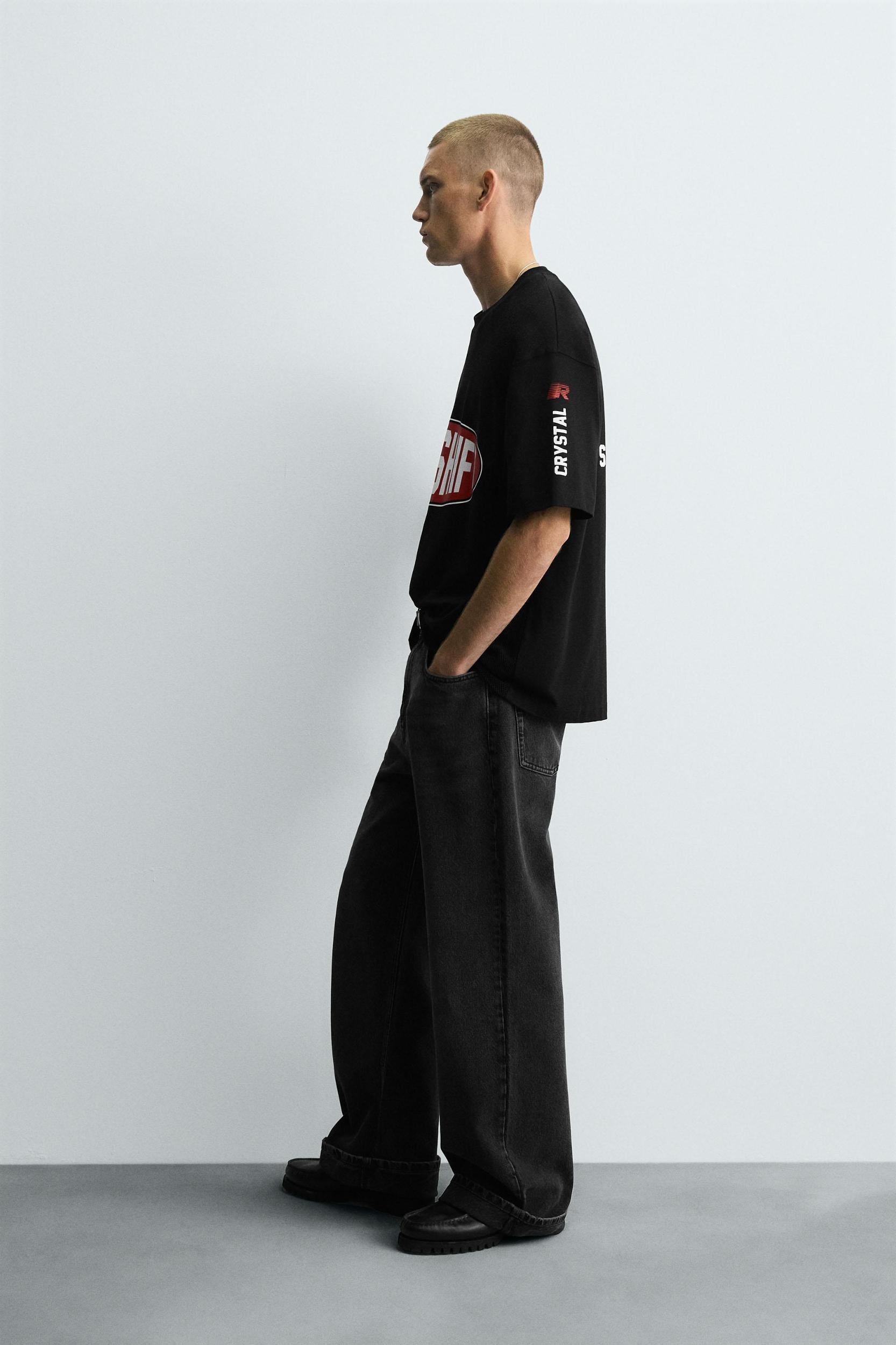 COMBINATION GRAPHIC T-SHIRT Product Image