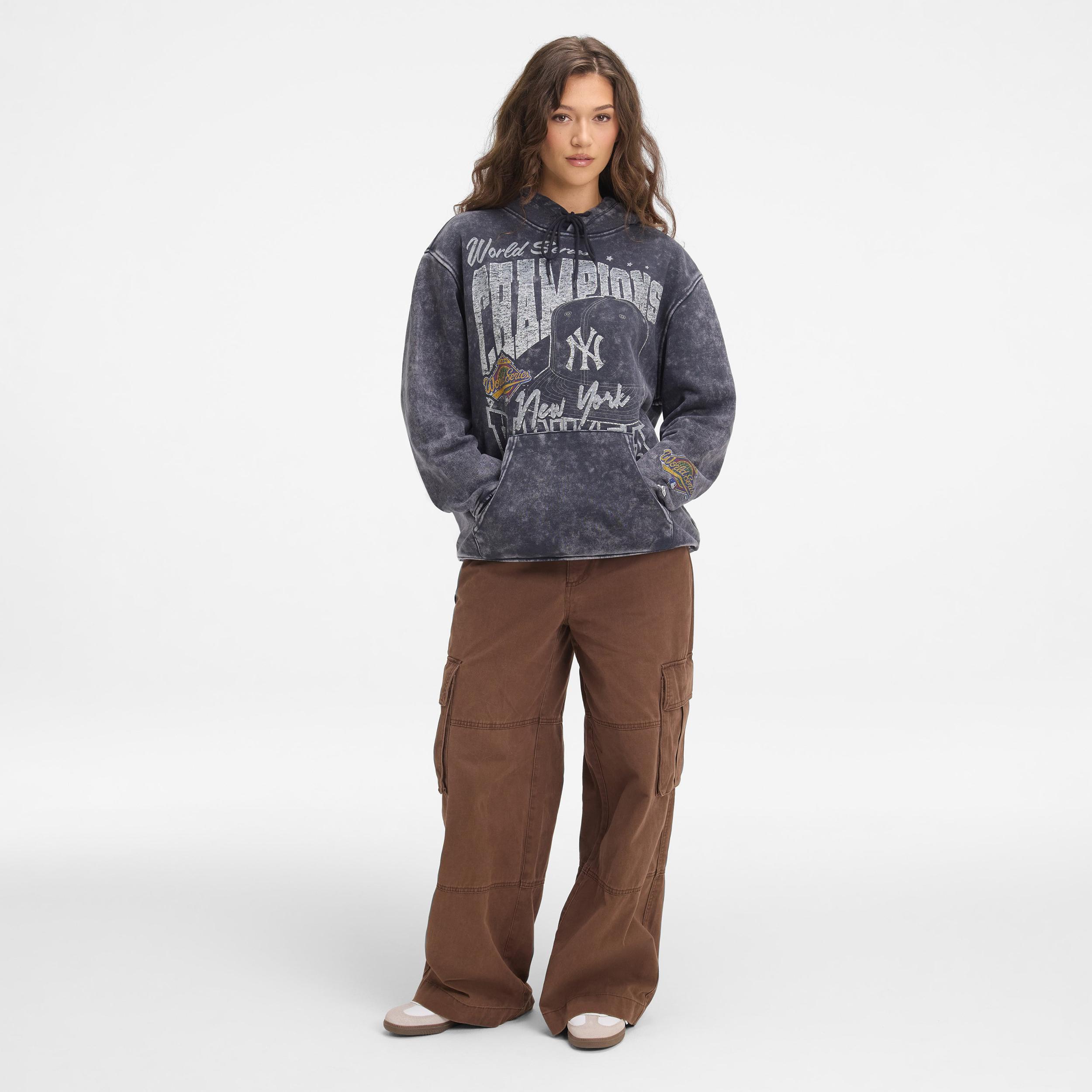 Chicago White Sox Sport Classics Washed Hoodie Male Product Image