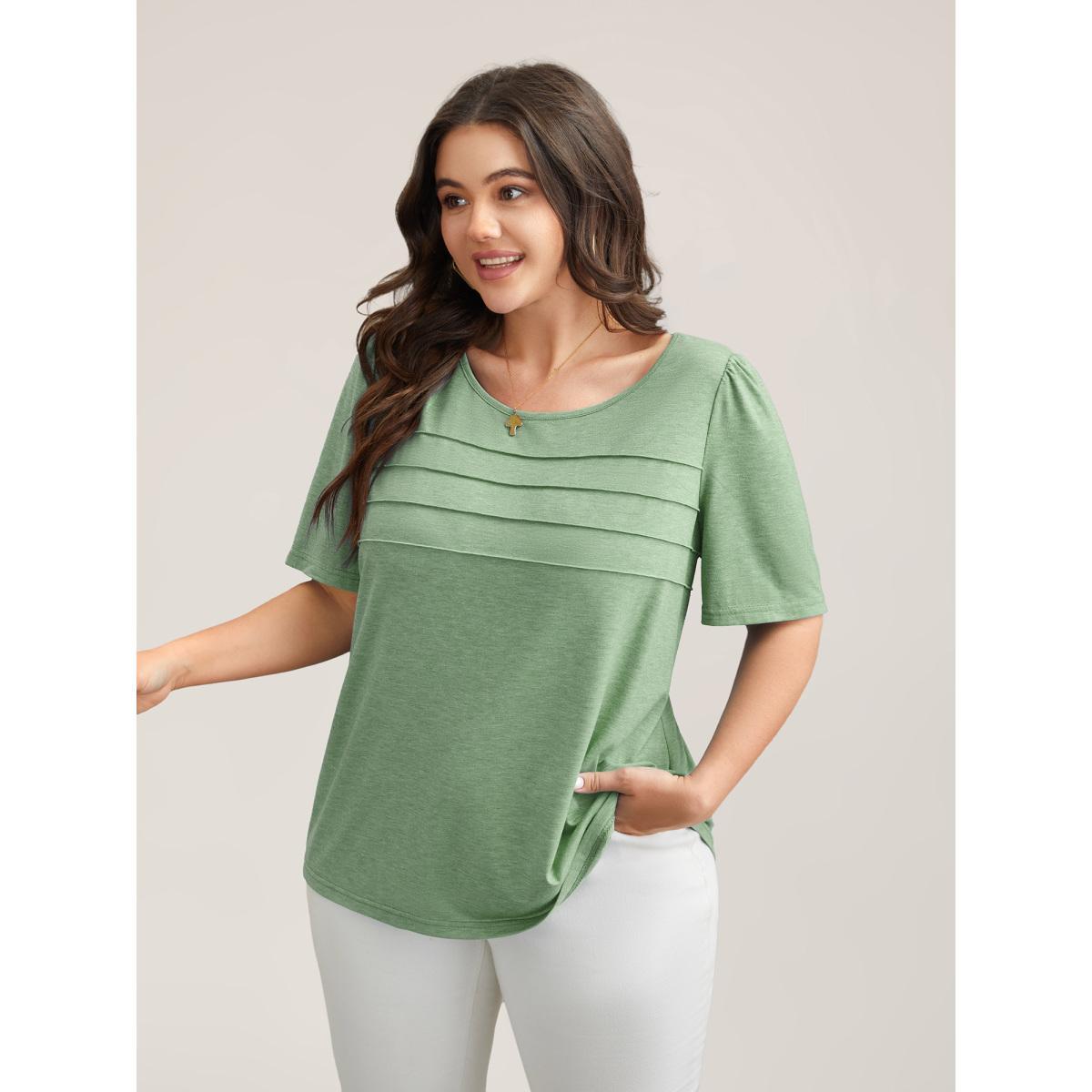 Plus Size Seamed Round Neck Fitted T-Shirt Greenbean Women Leisure Tucked seam Round Neck Casual T-shirts BloomChic 14-16/1X Product Image