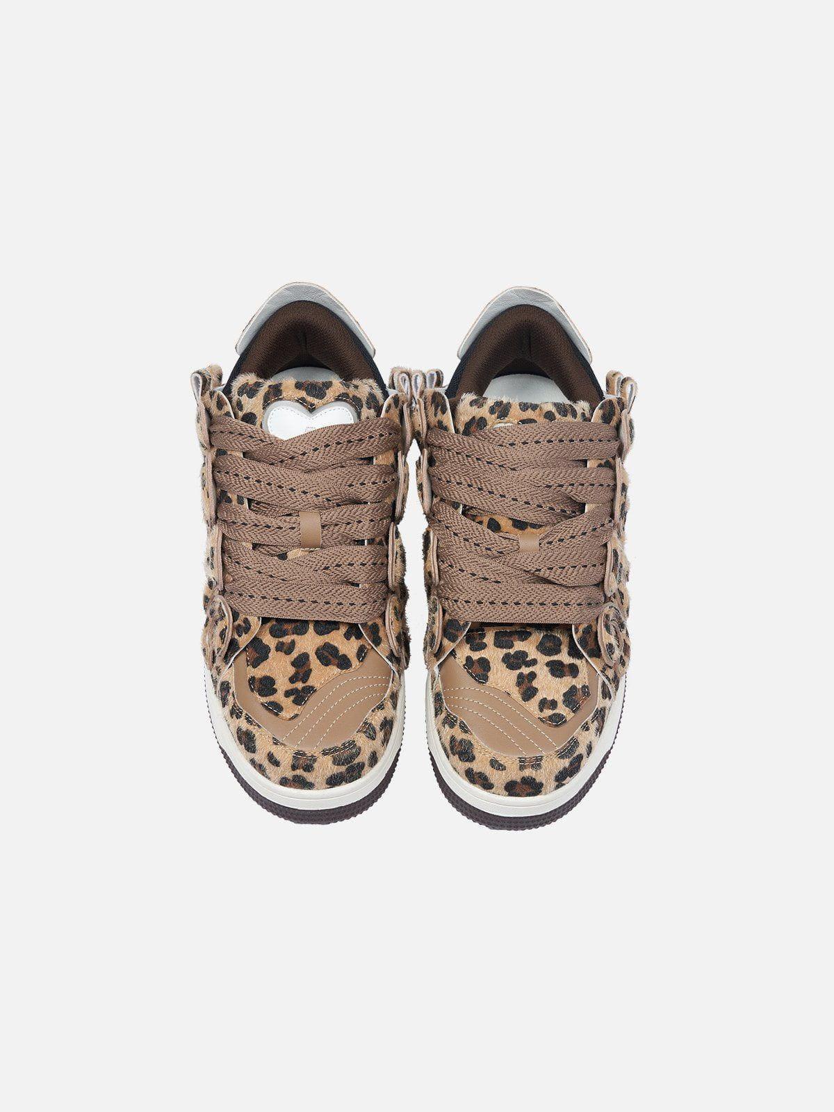 StarryClimb Leopard Skate Shoes Product Image