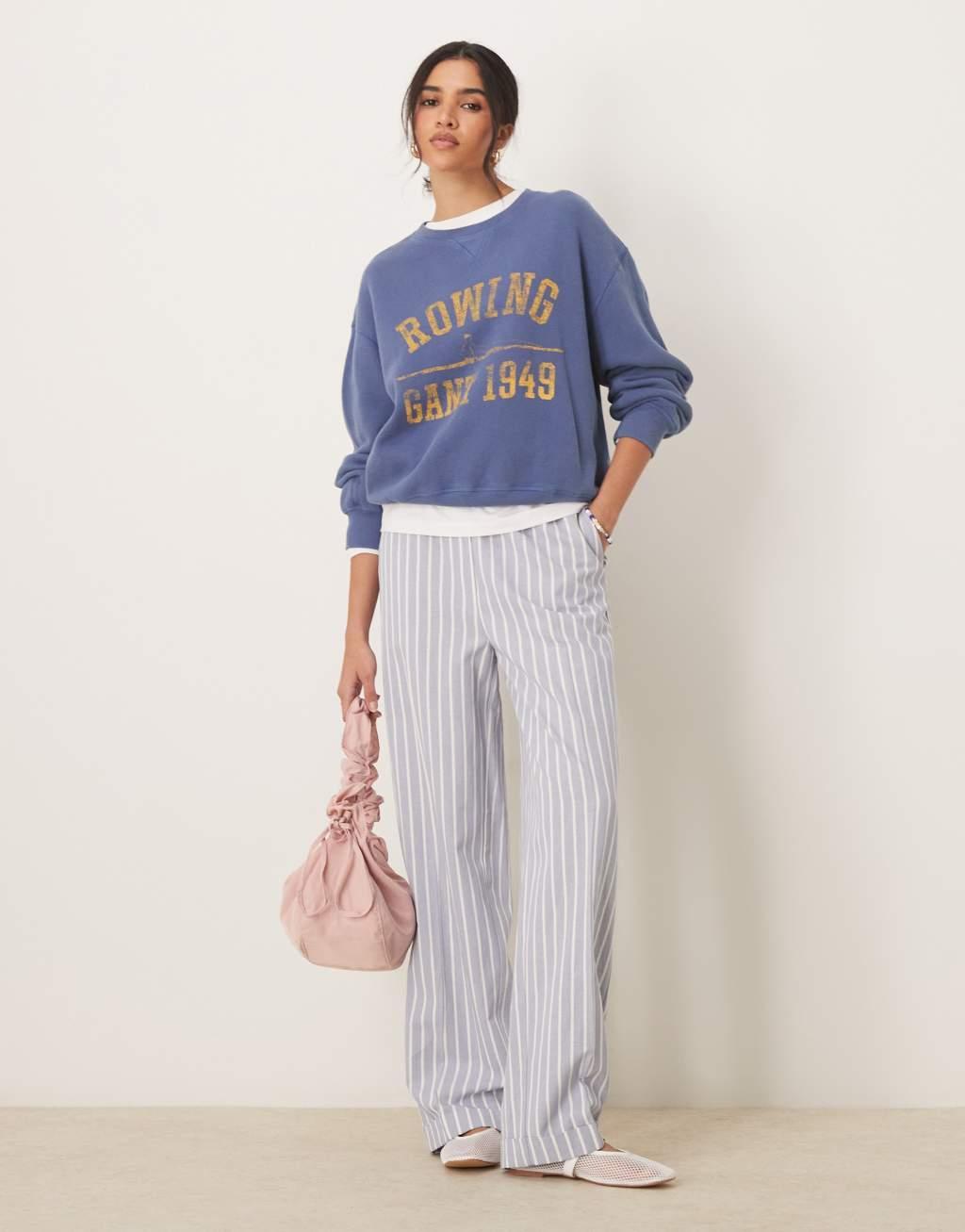 GANT sweatshirt with varsity print in navy Product Image